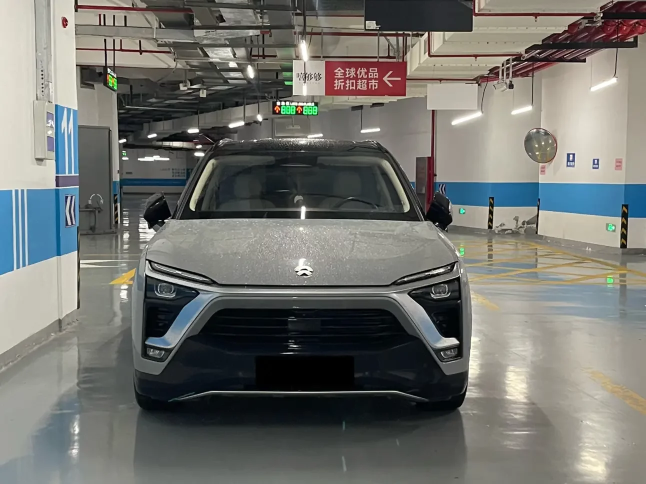 NIO ES8