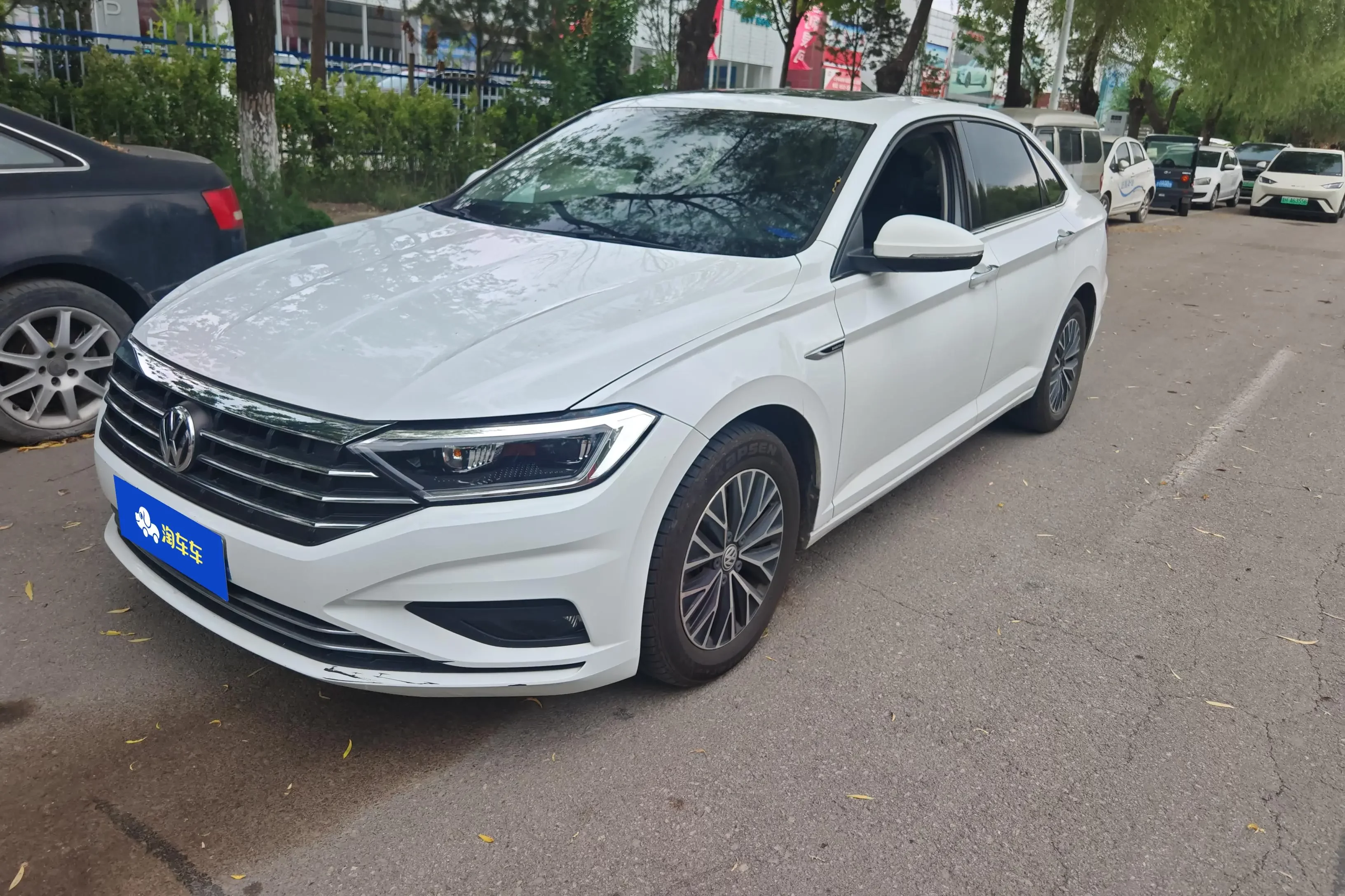 Volkswagen Sagitar