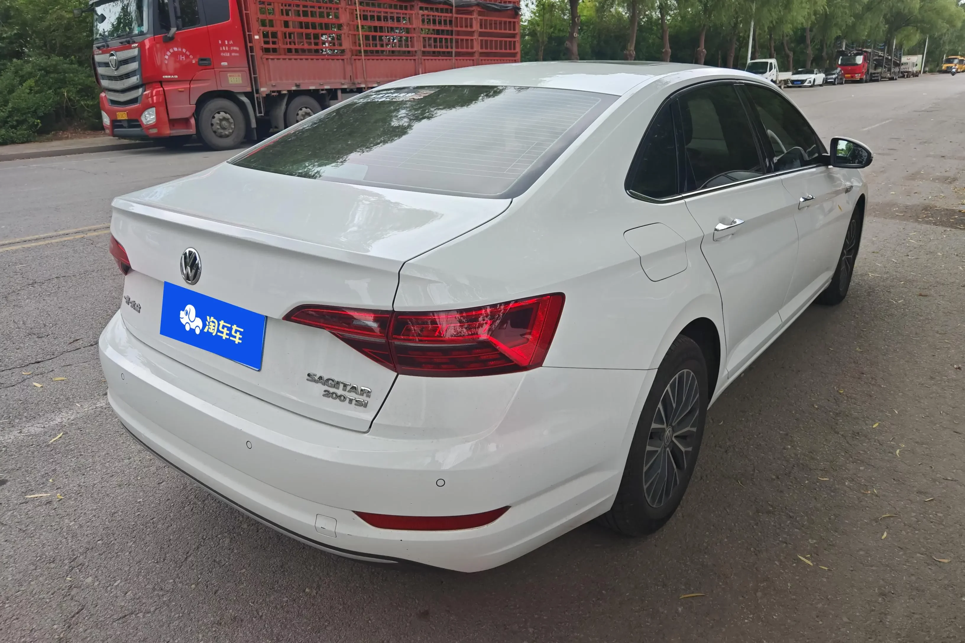 Volkswagen Sagitar