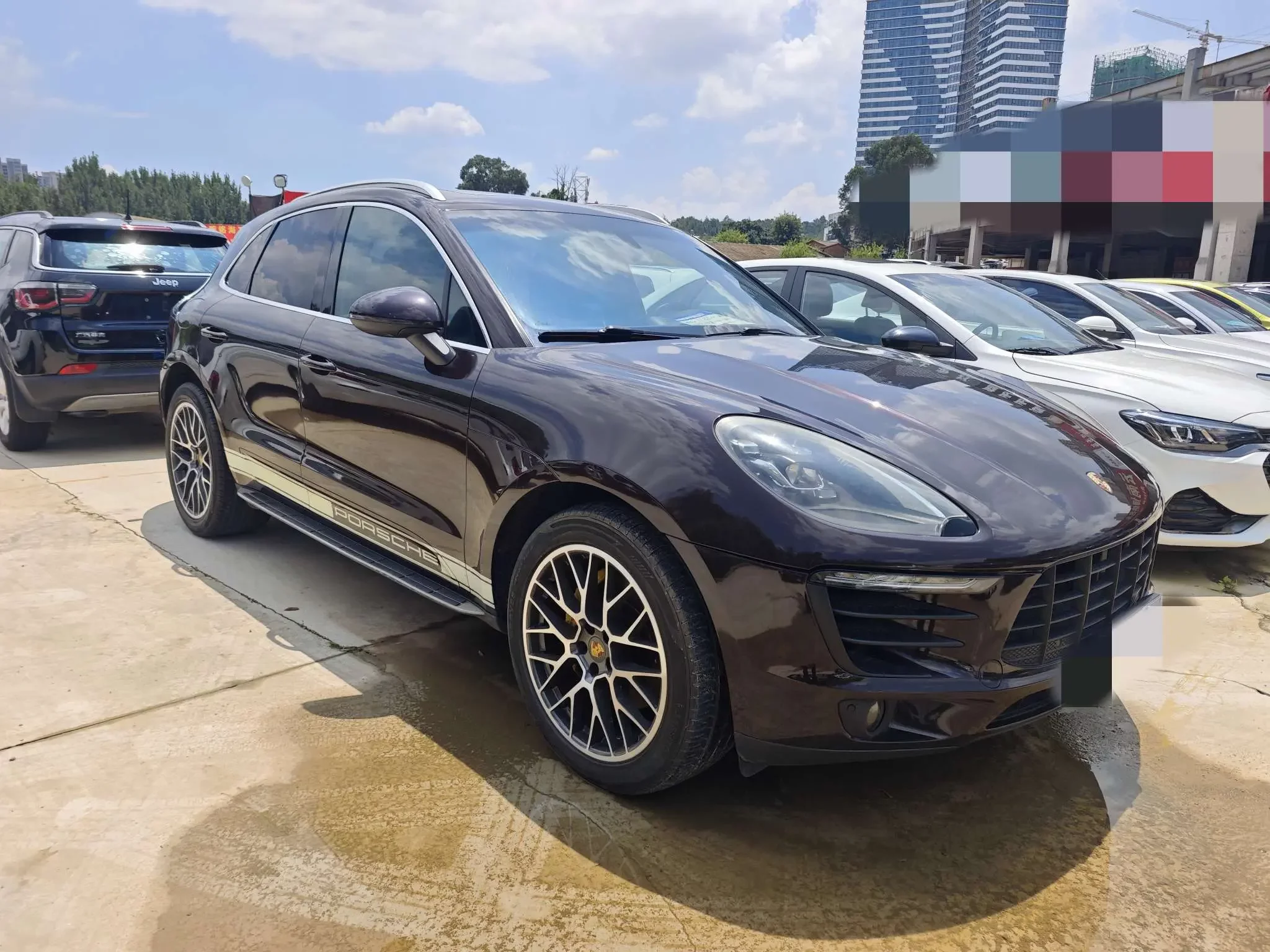 Porsche Macan