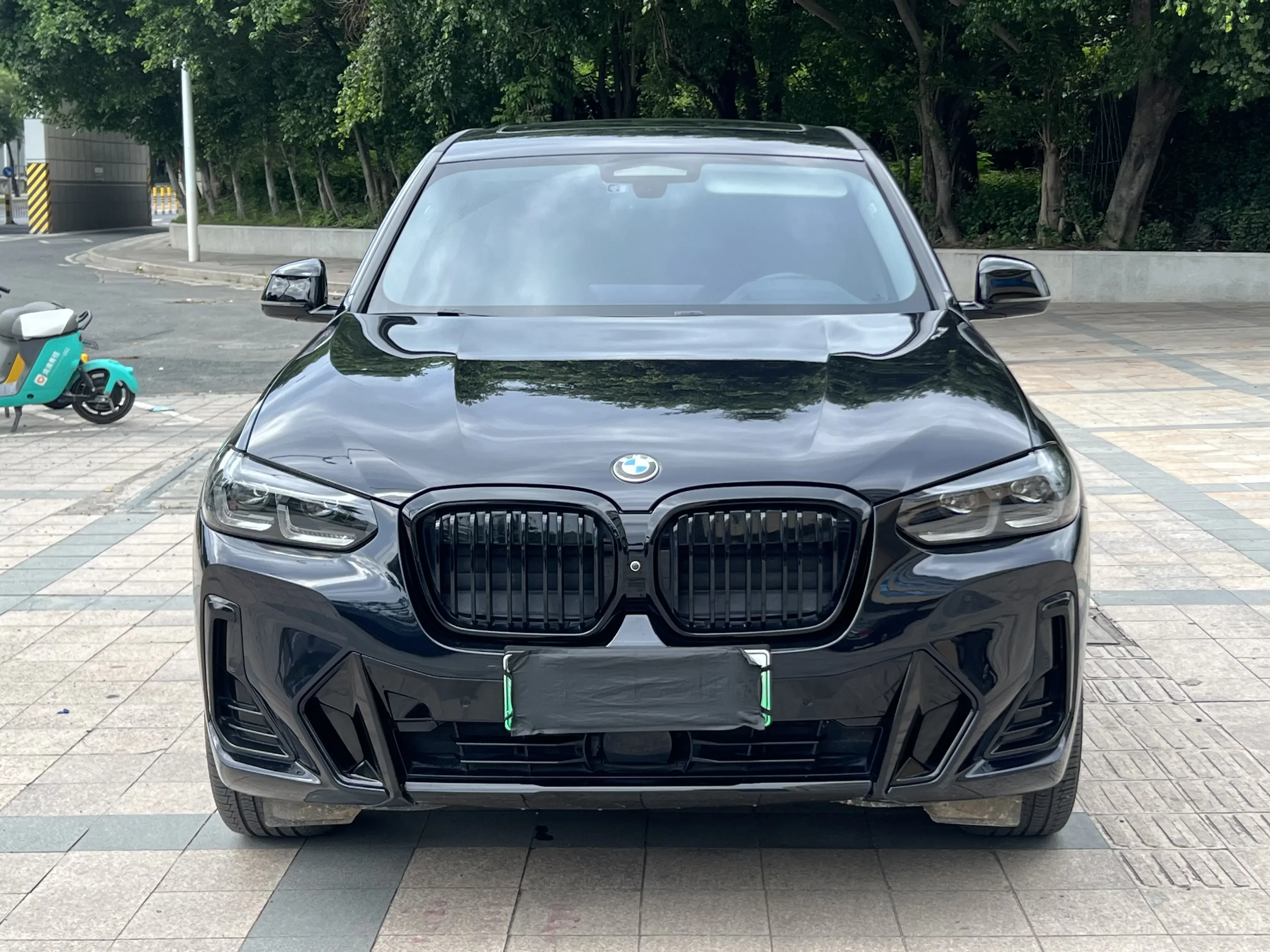 BMW iX3