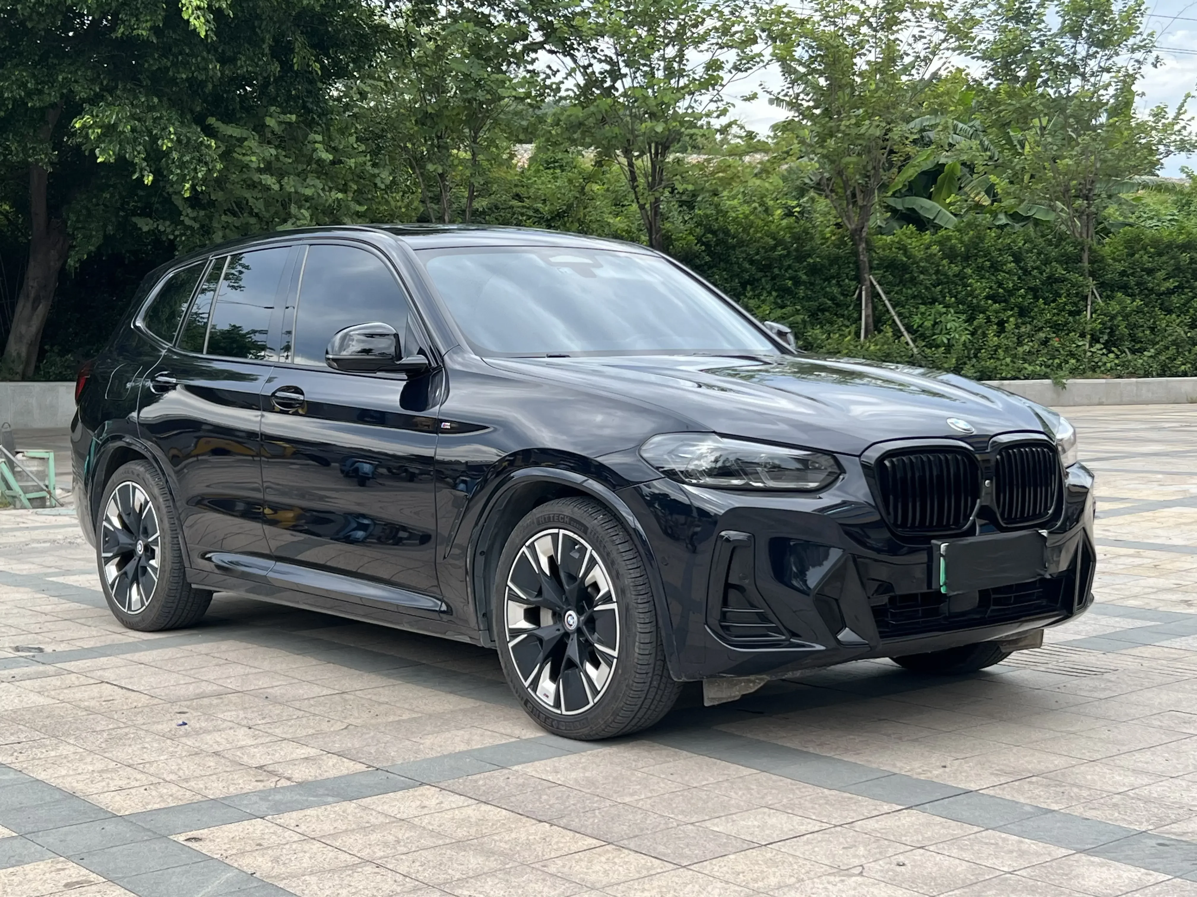 BMW iX3