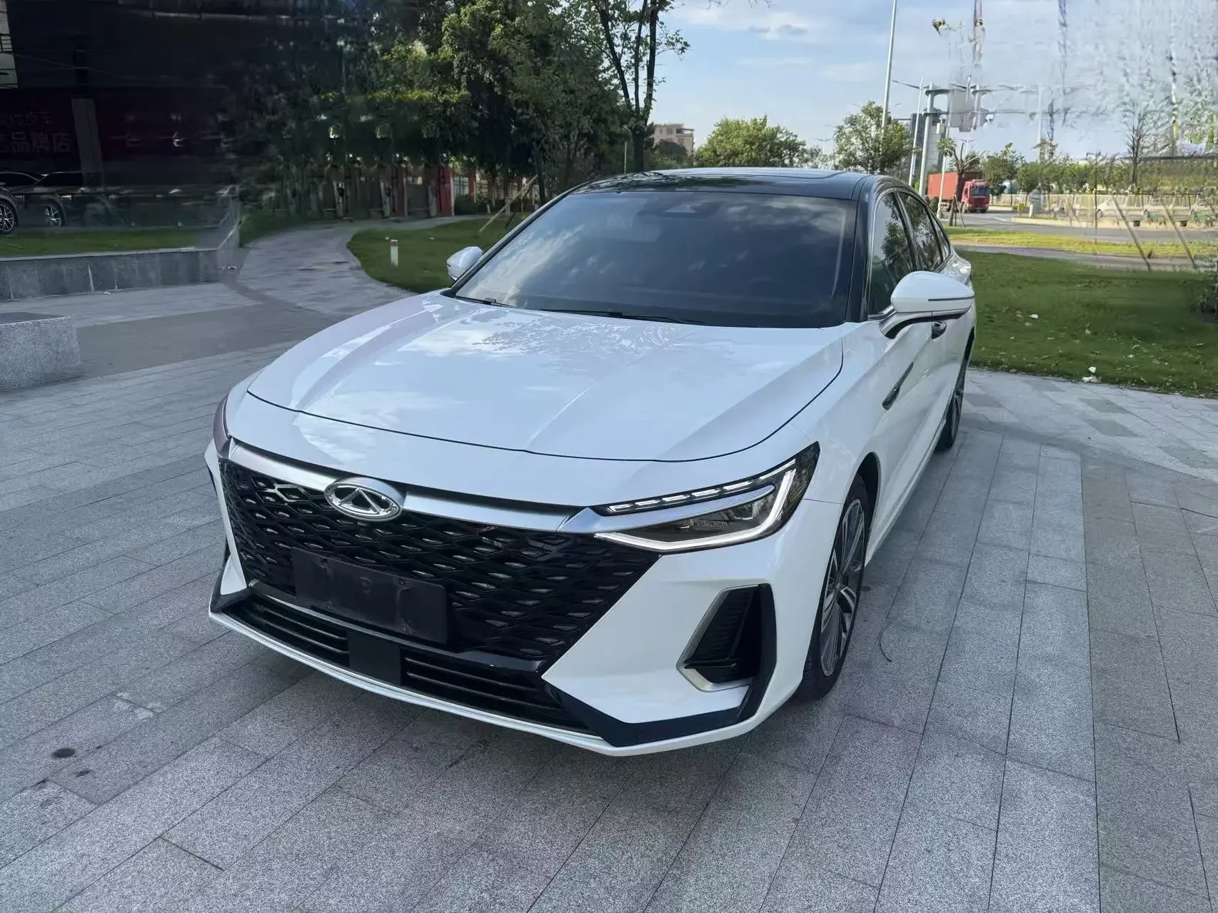 Chery Arrizo 8