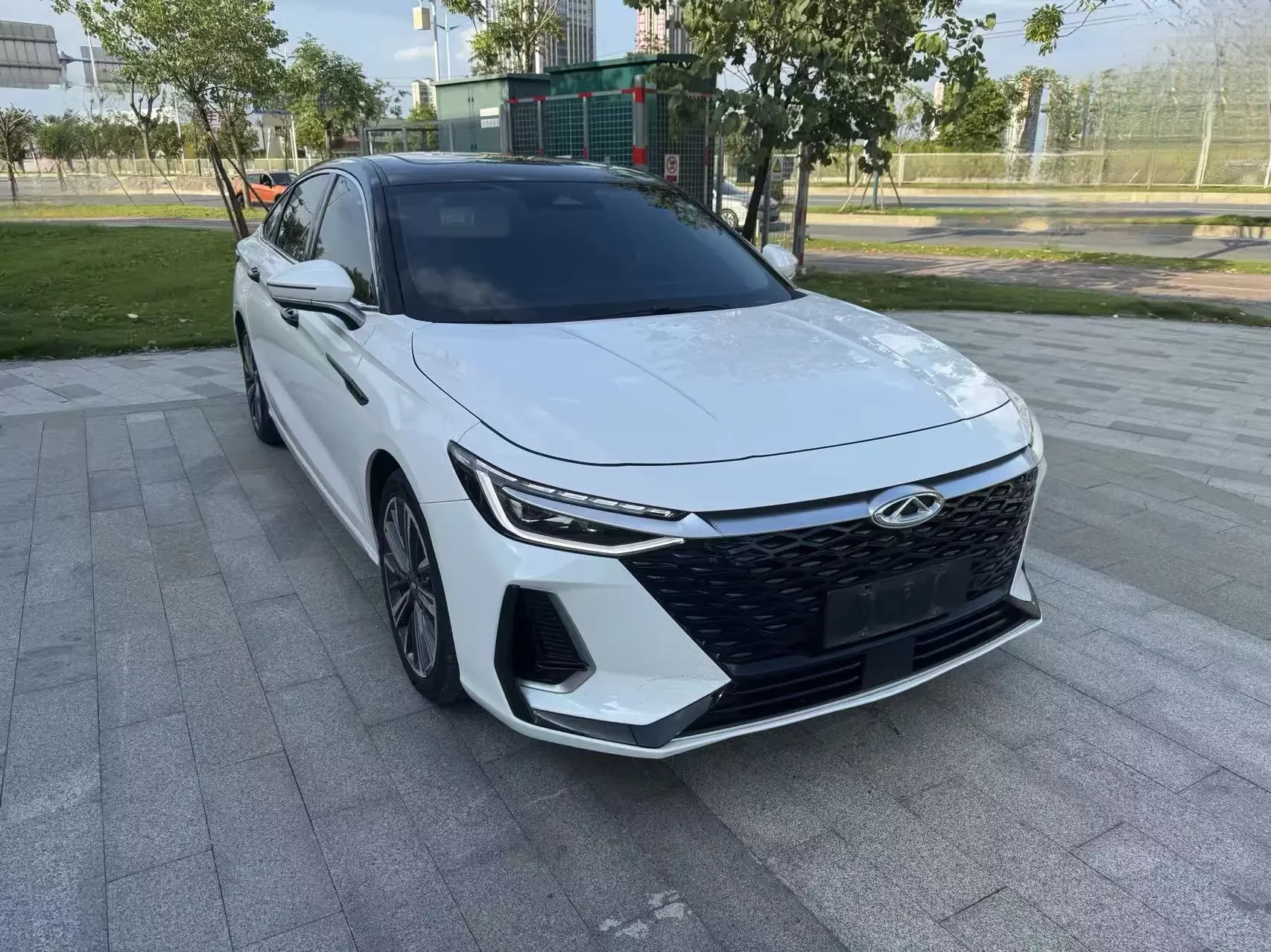 Chery Arrizo 8