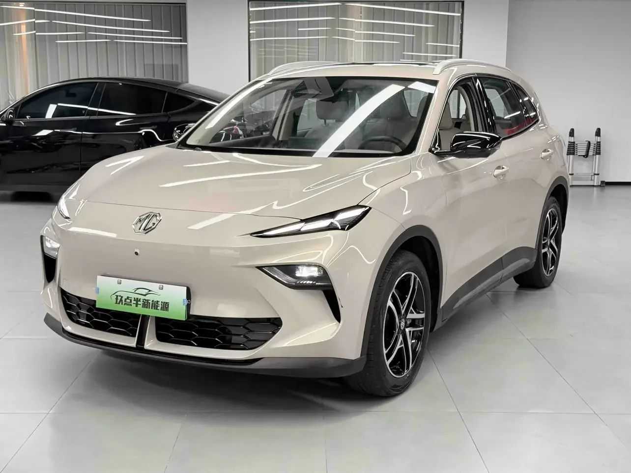 MG ES5