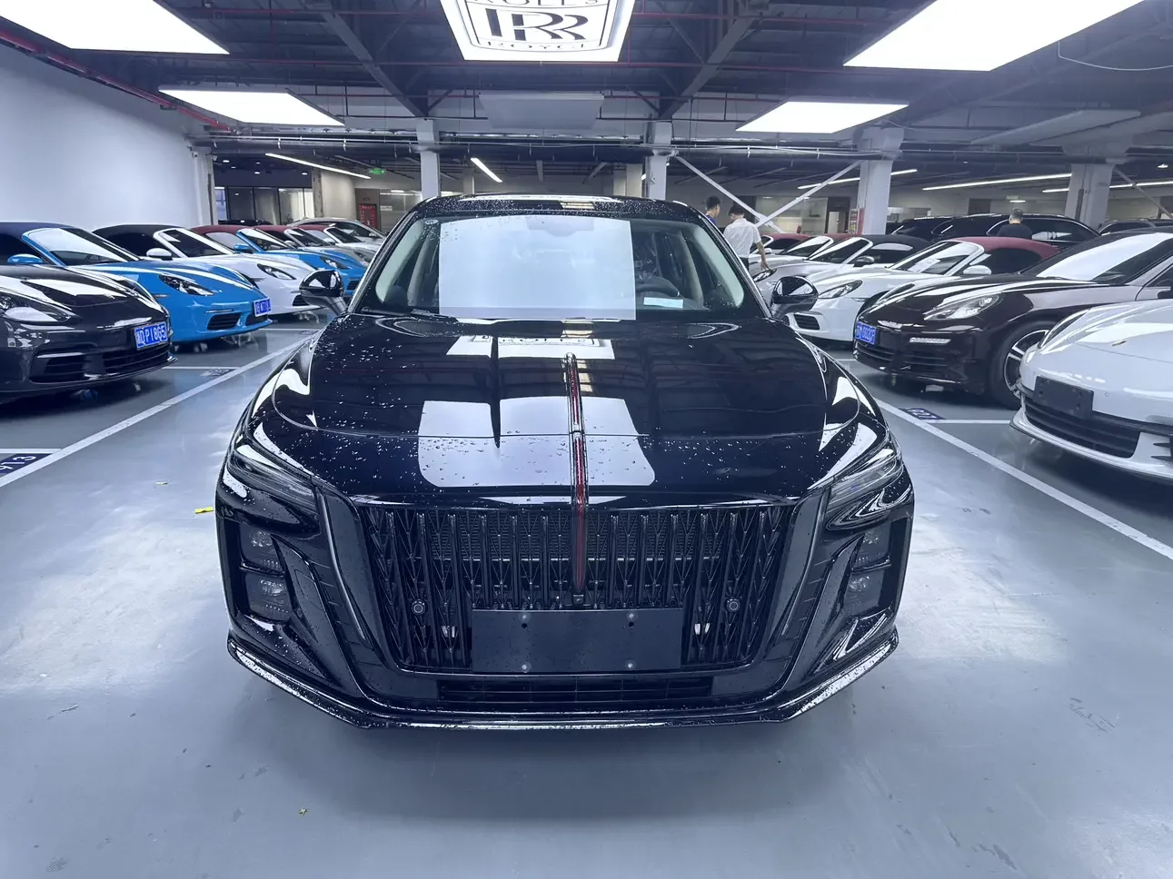 Hongqi H5
