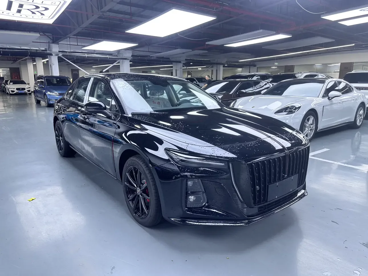 Hongqi H5