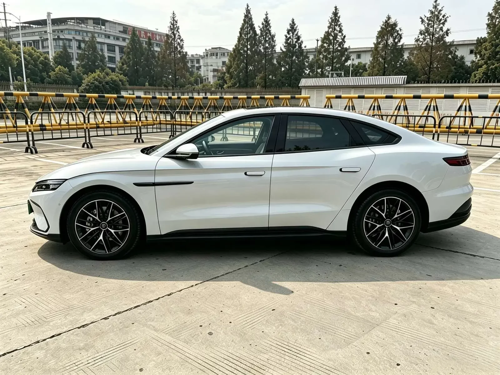 BYD Han EV