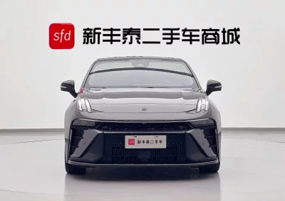 Lynk & Co 03