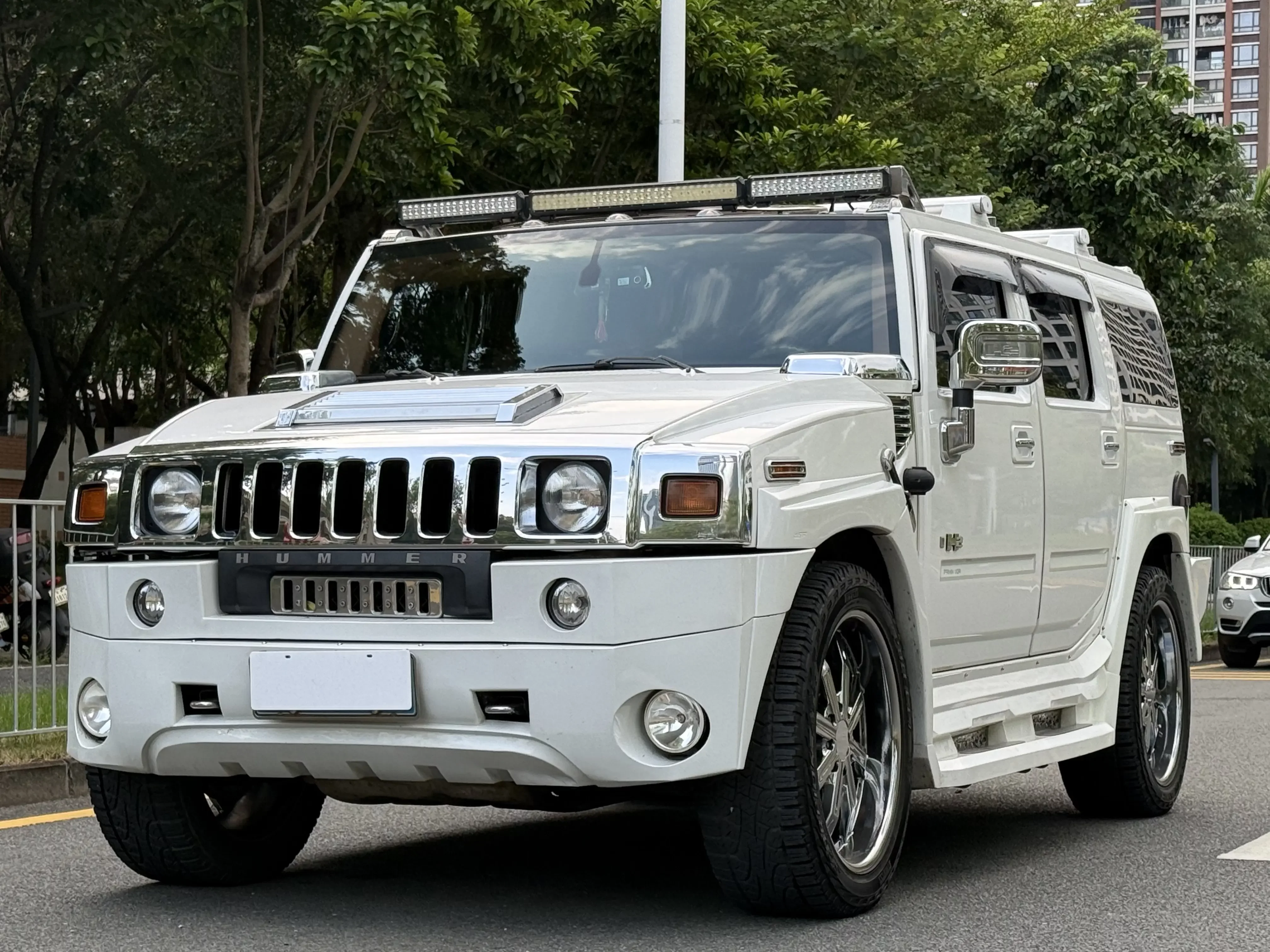 Hummer H2