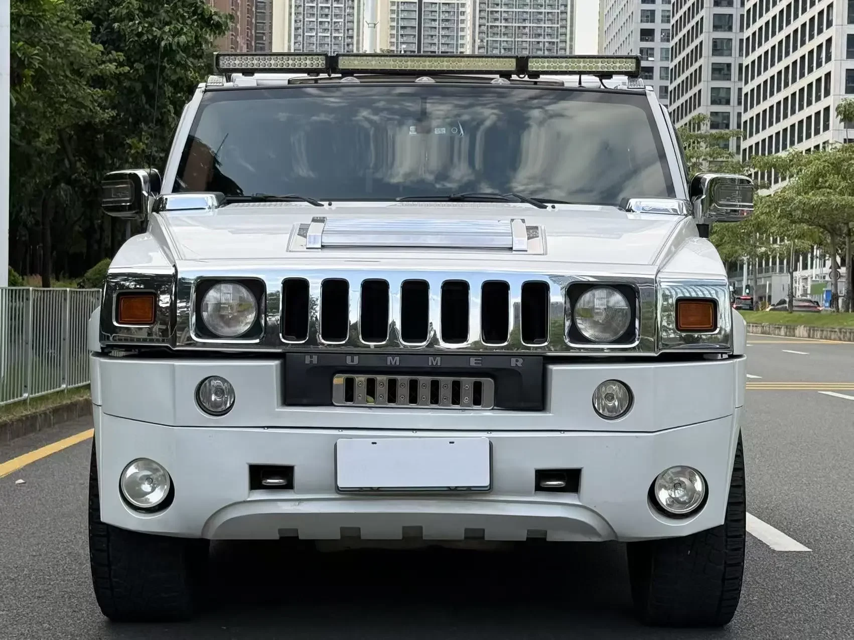 Hummer H2