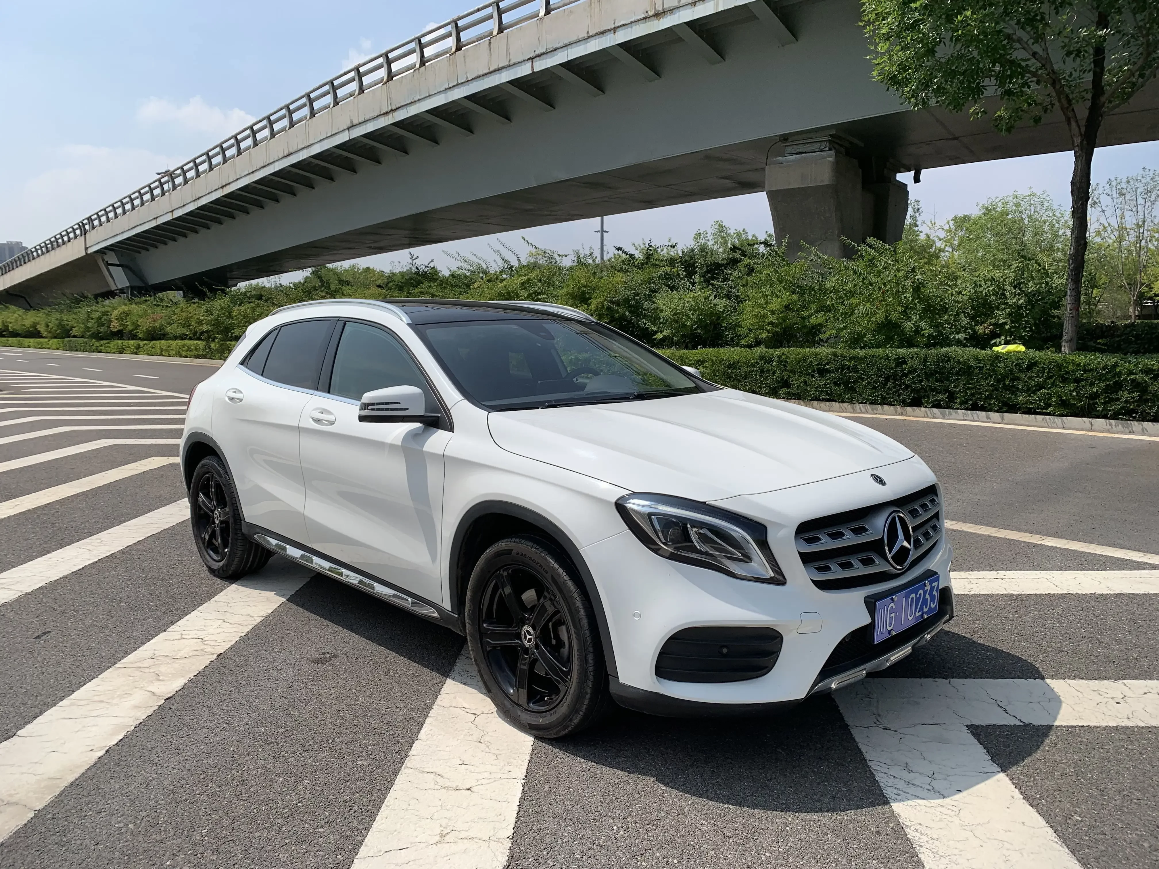 Mercedes-Benz GLA