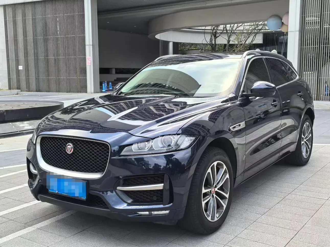 Jaguar F-PACE