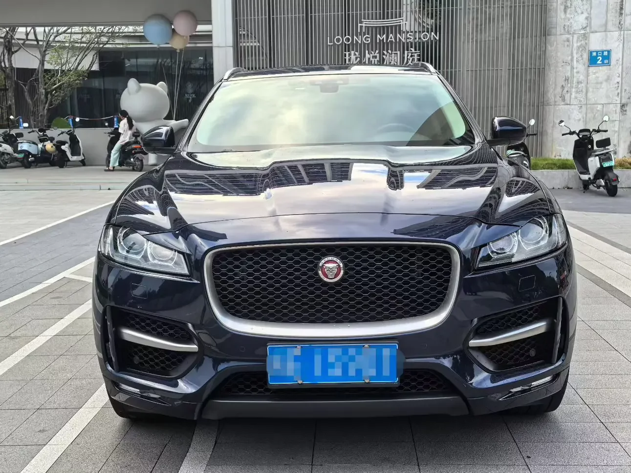Jaguar F-PACE
