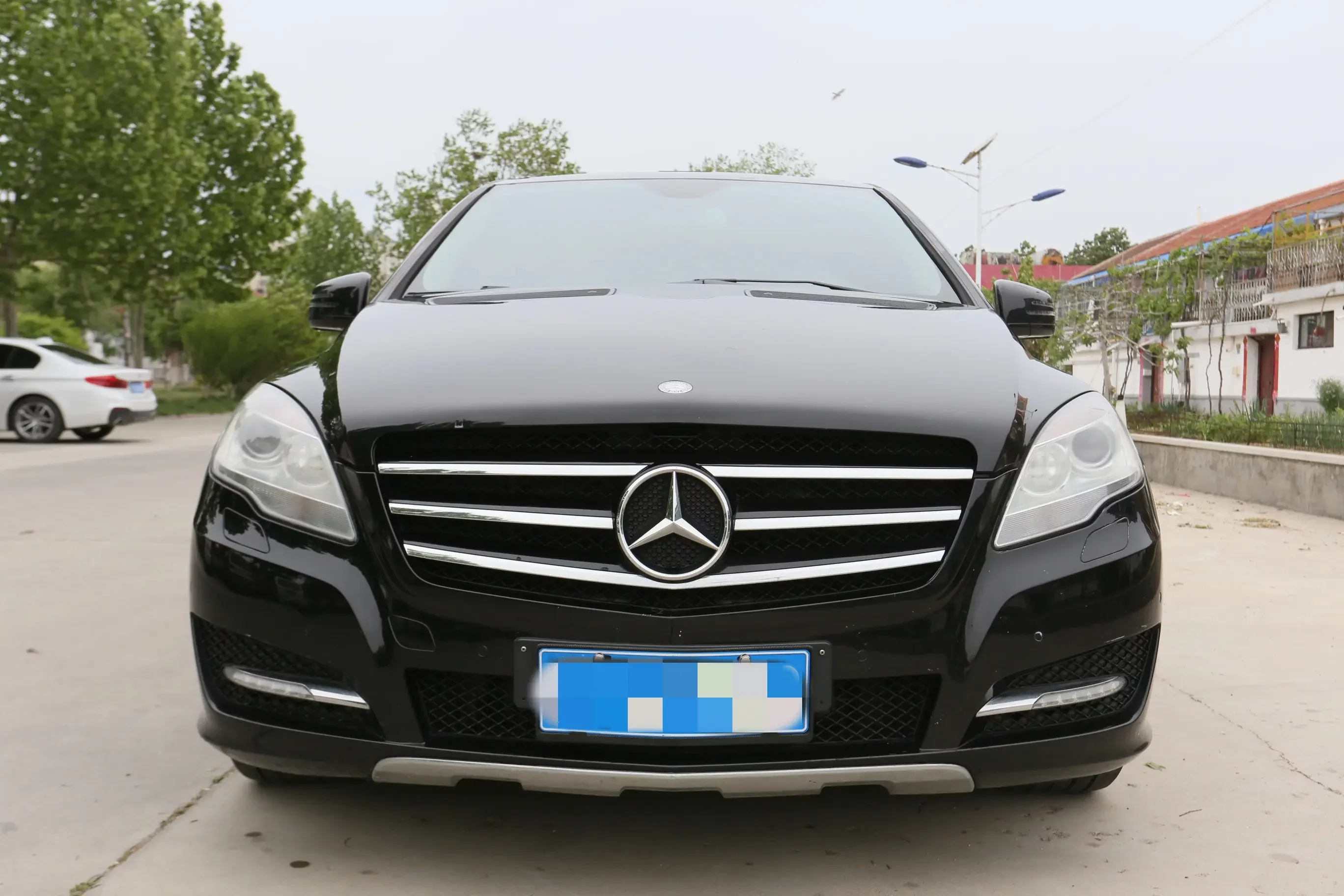 Mercedes-Benz R-Class
