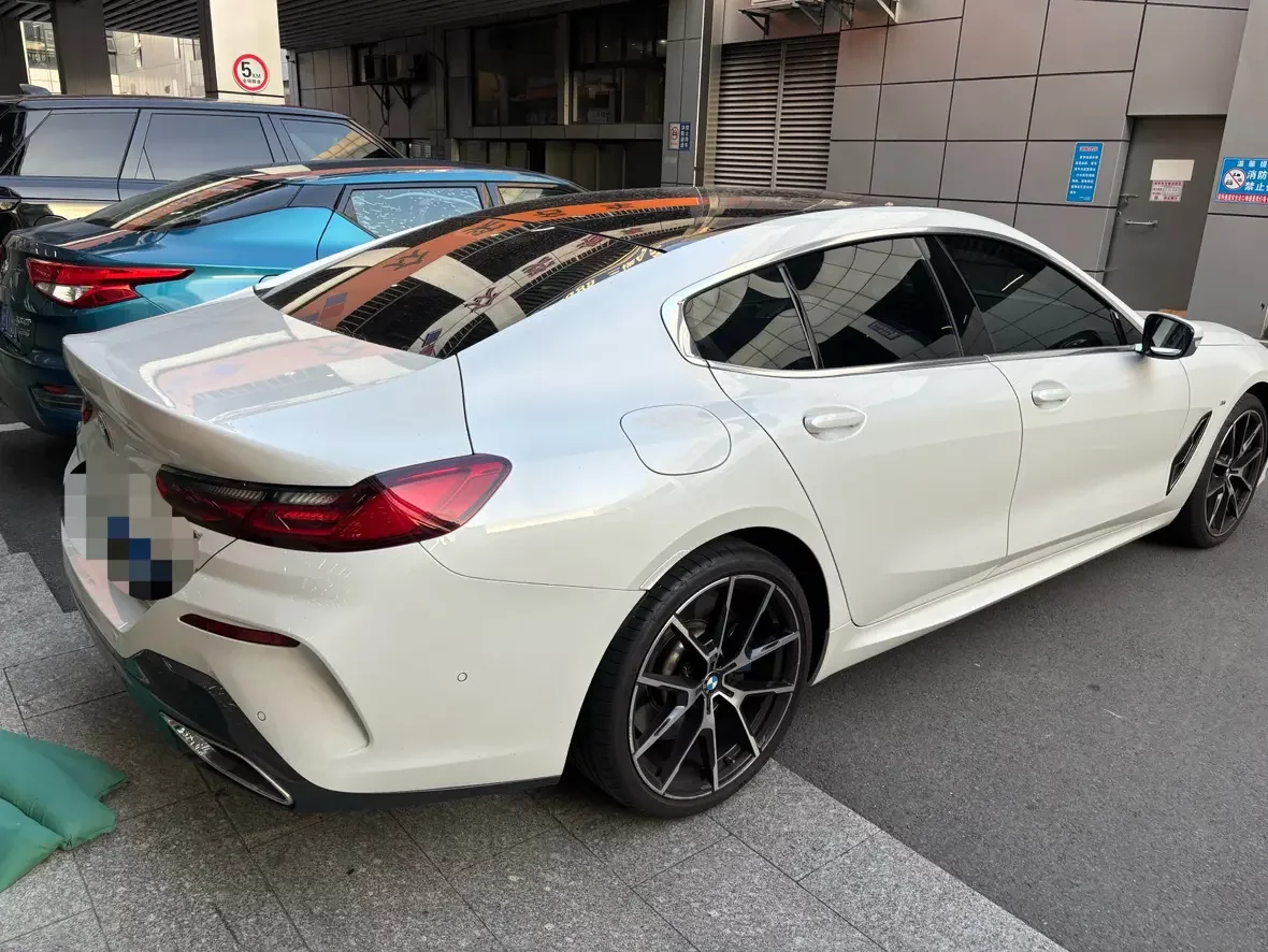 BMW 8 Series