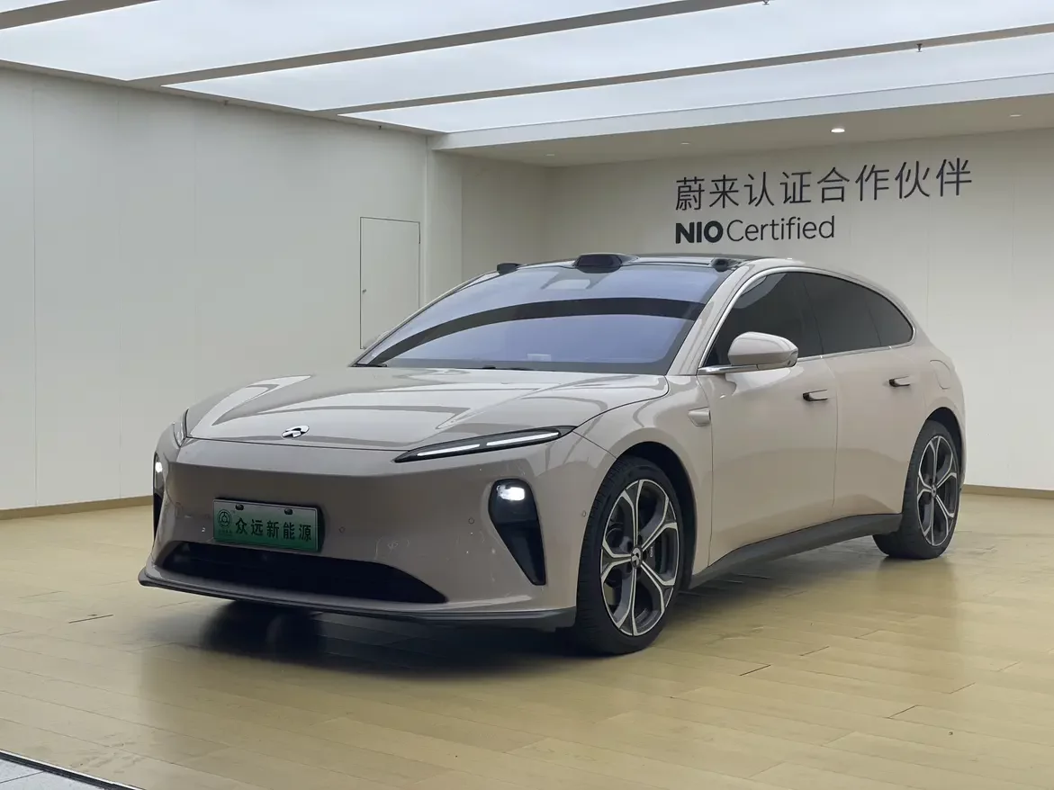 NIO ET5T