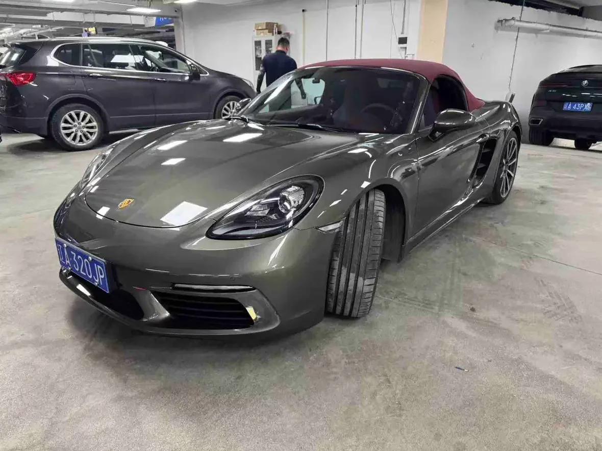 Porsche 718
