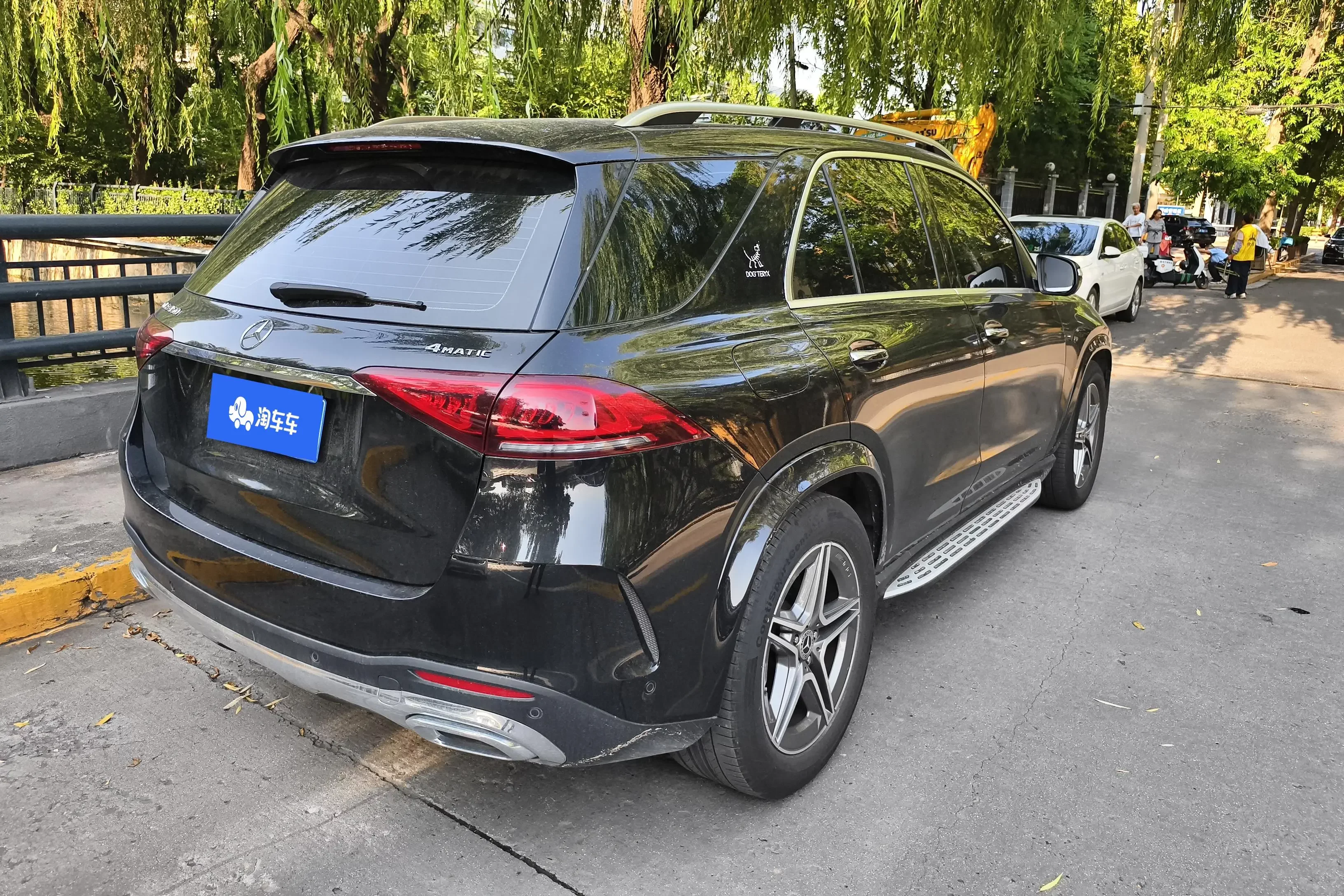 Mercedes-Benz GLE (Imported)