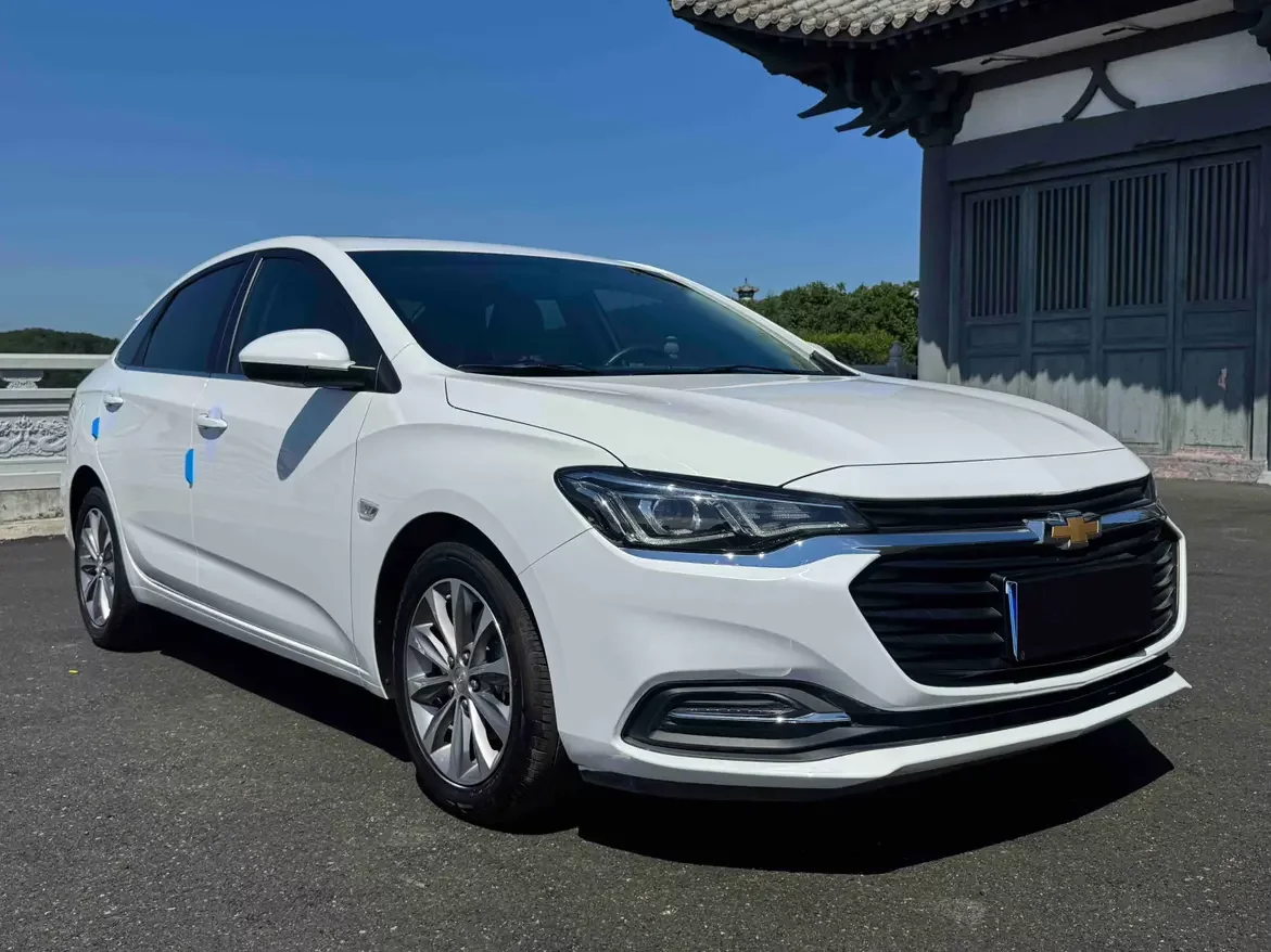 Chevrolet Monza (Cruze)