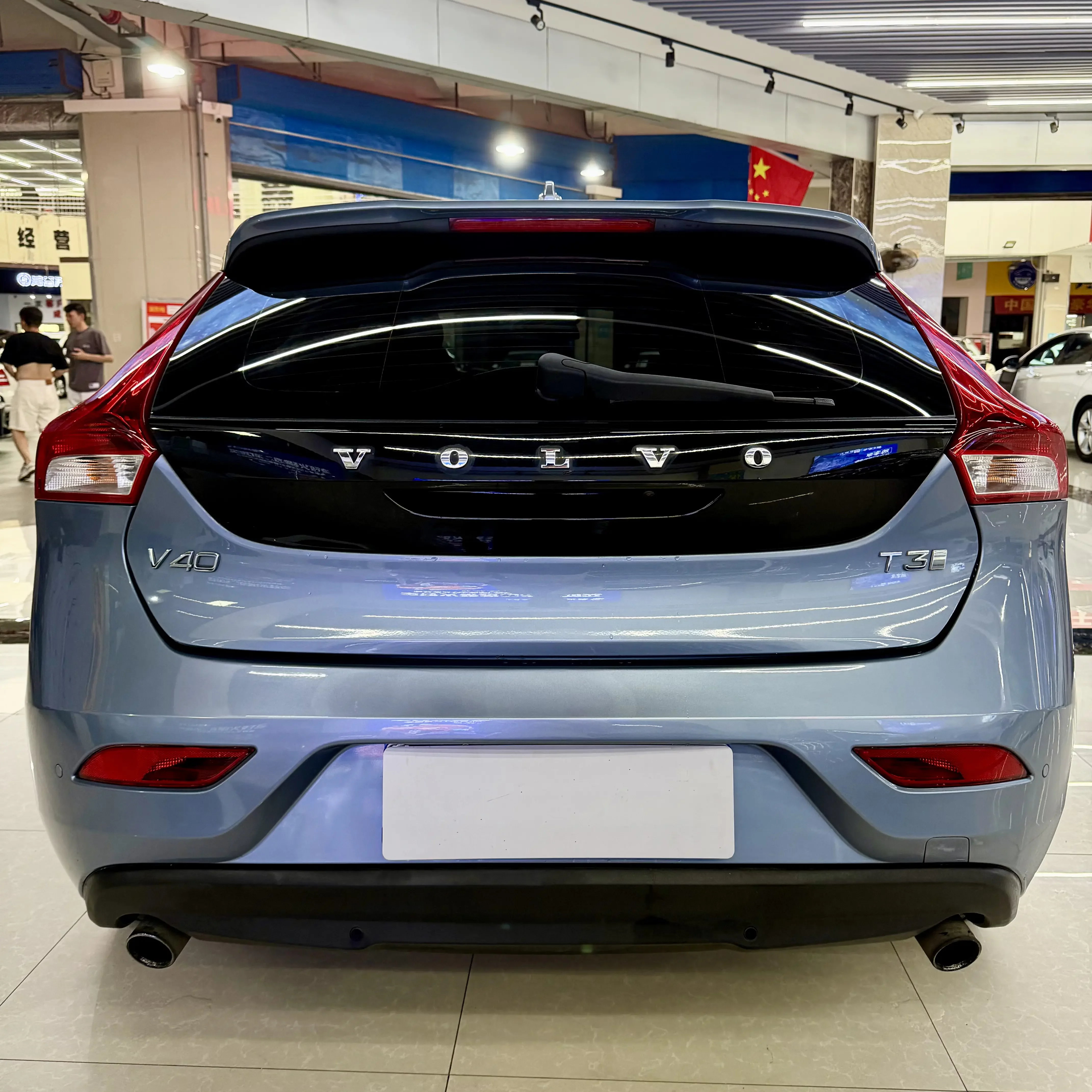 Volvo V40