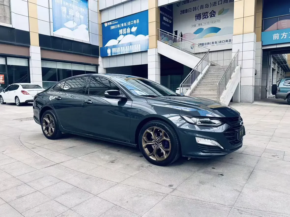 Chevrolet Malibu XL