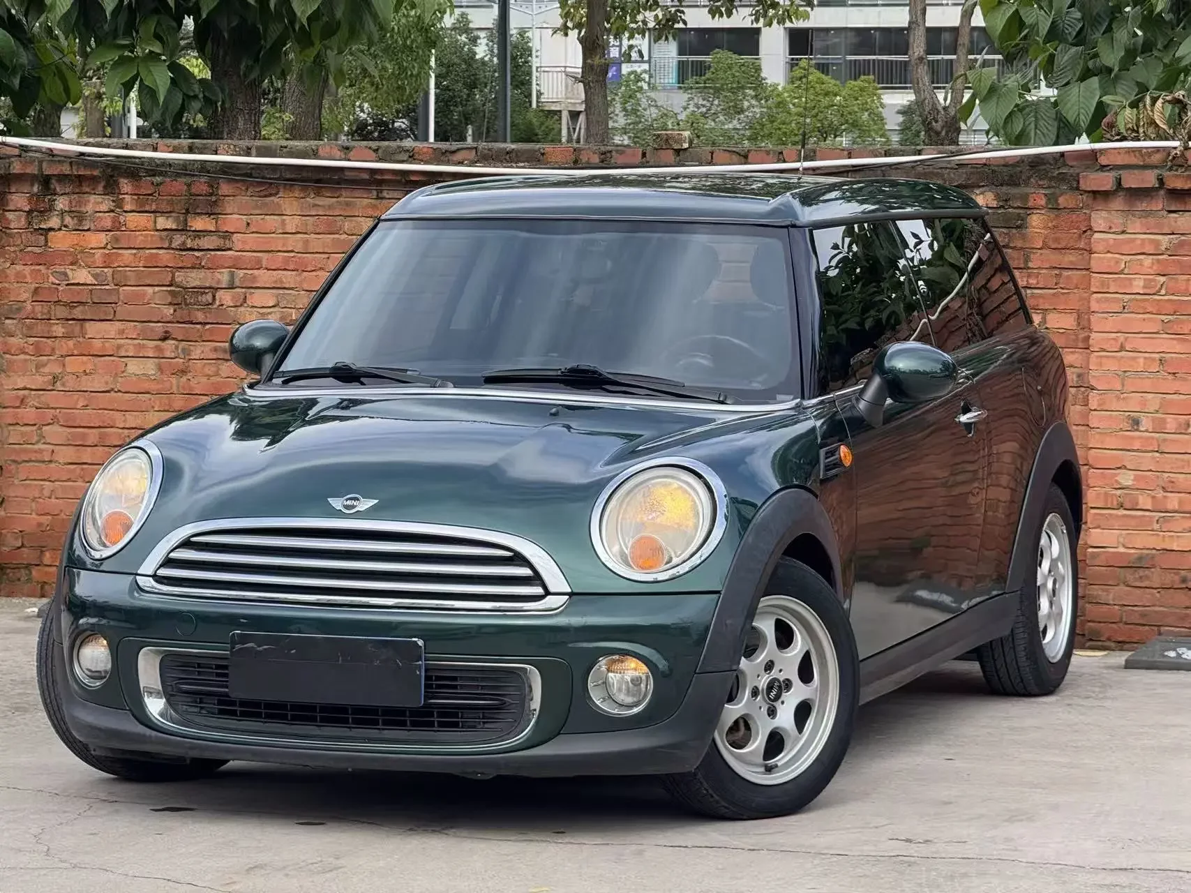 MINI CLUBMAN