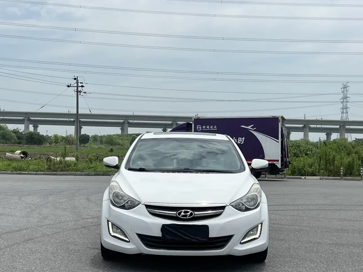 Hyundai Elantra