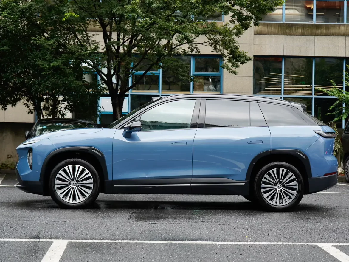 NIO ES7