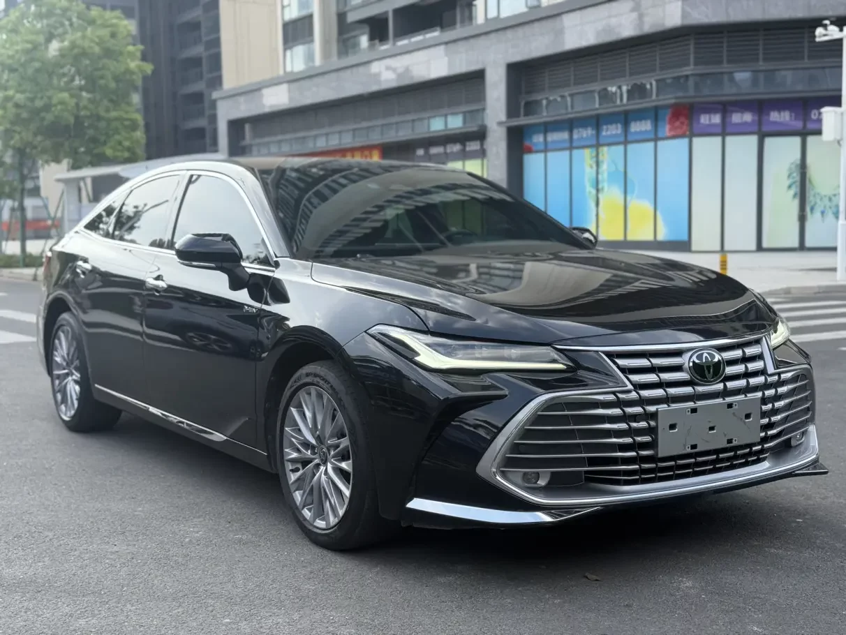 Toyota Avalon (asian dragon)