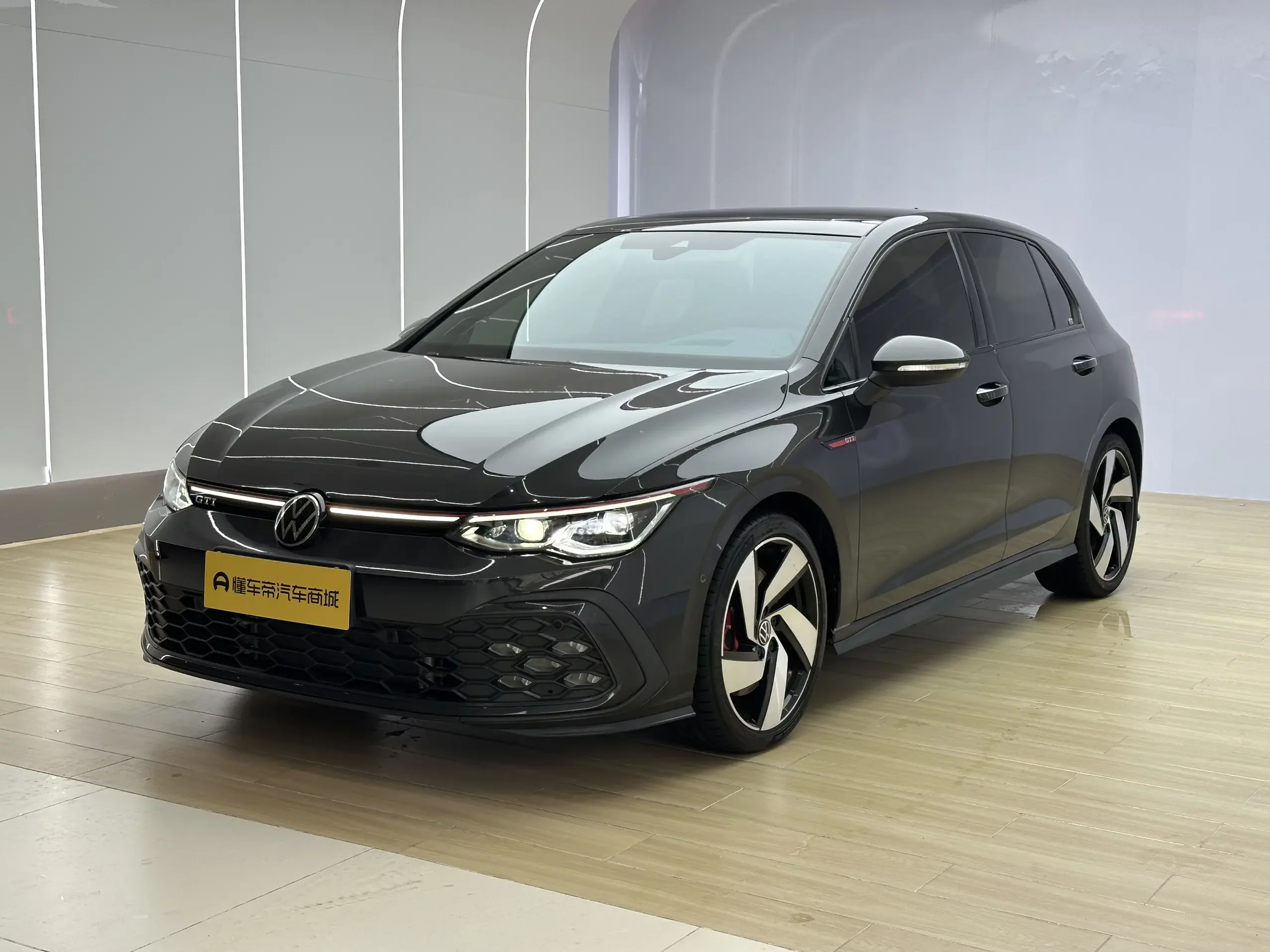 Volkswagen Golf GTI