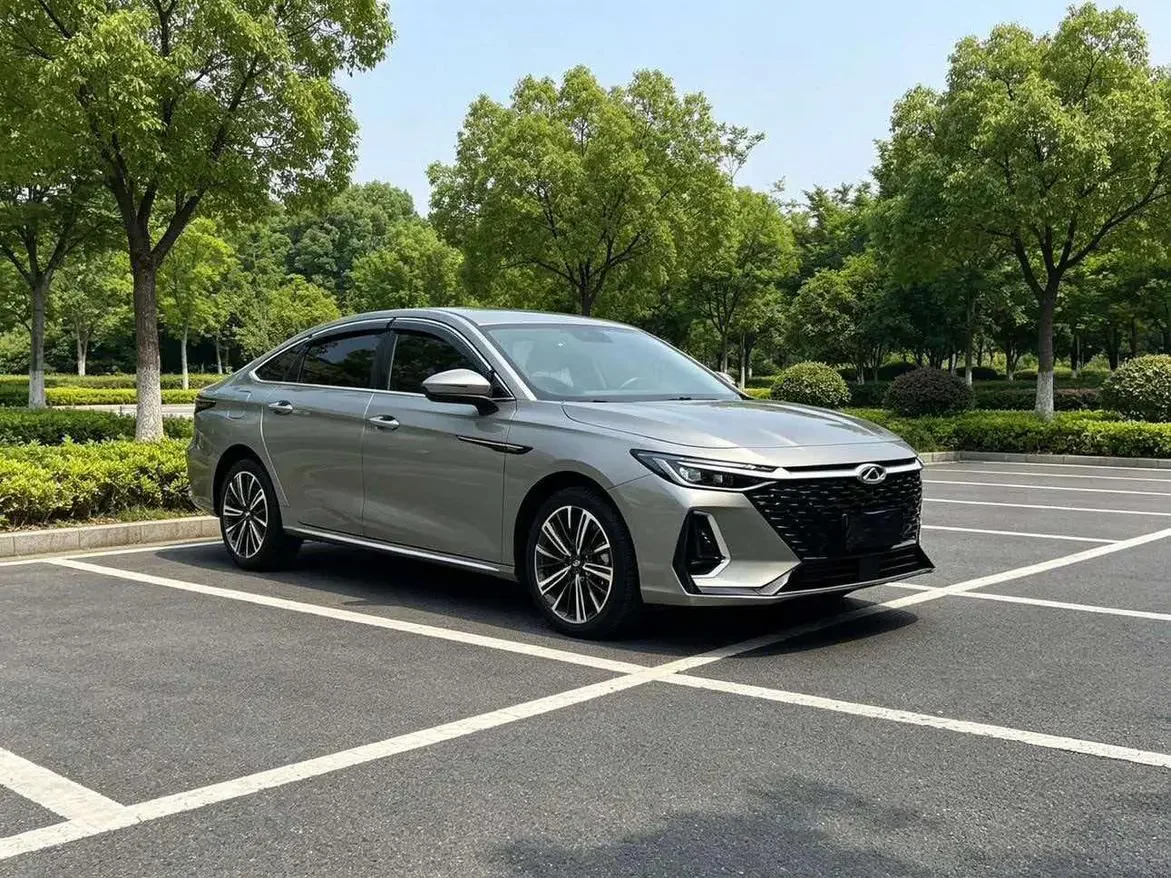 Chery Arrizo 8