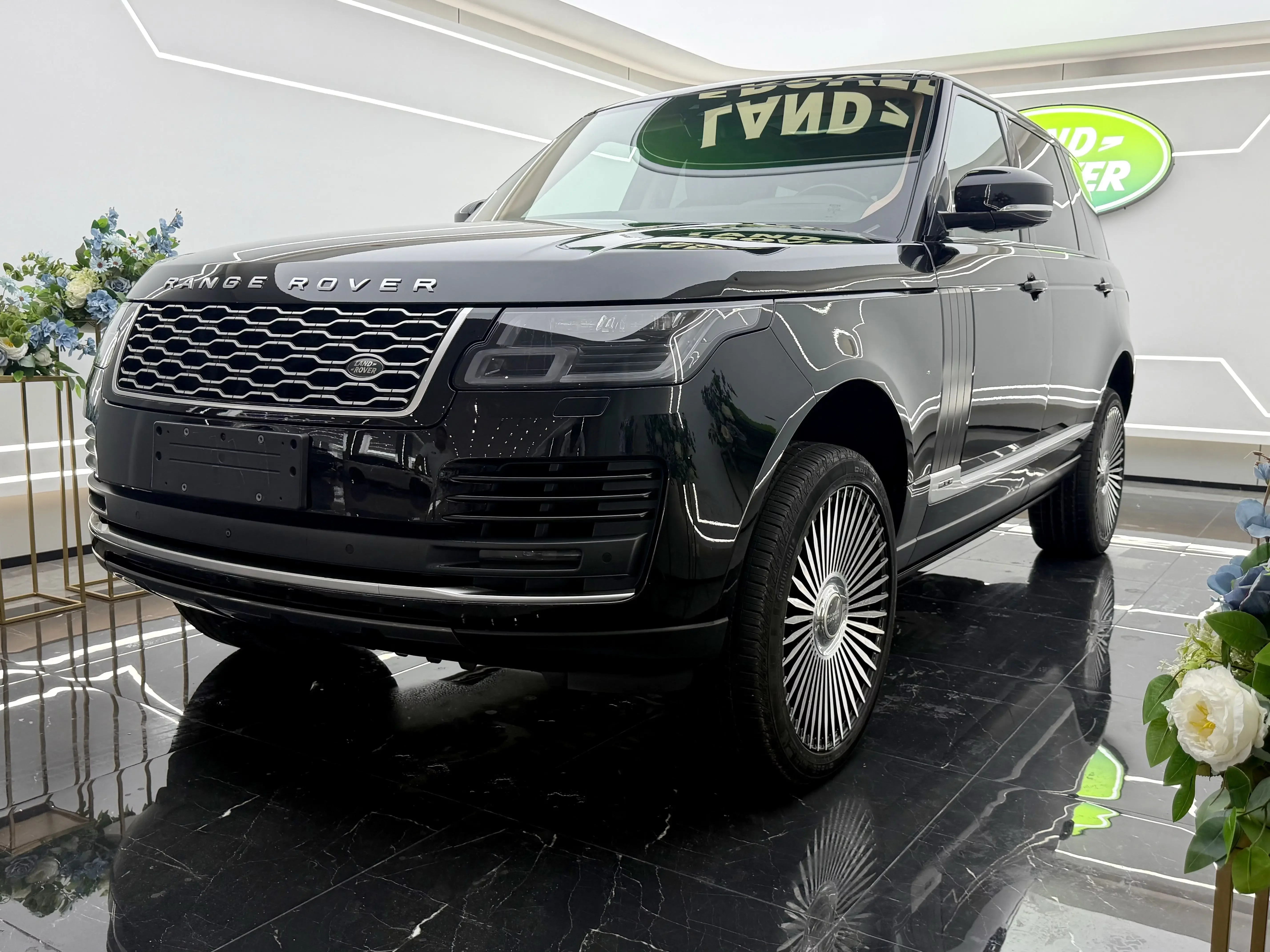 Land Rover range rover