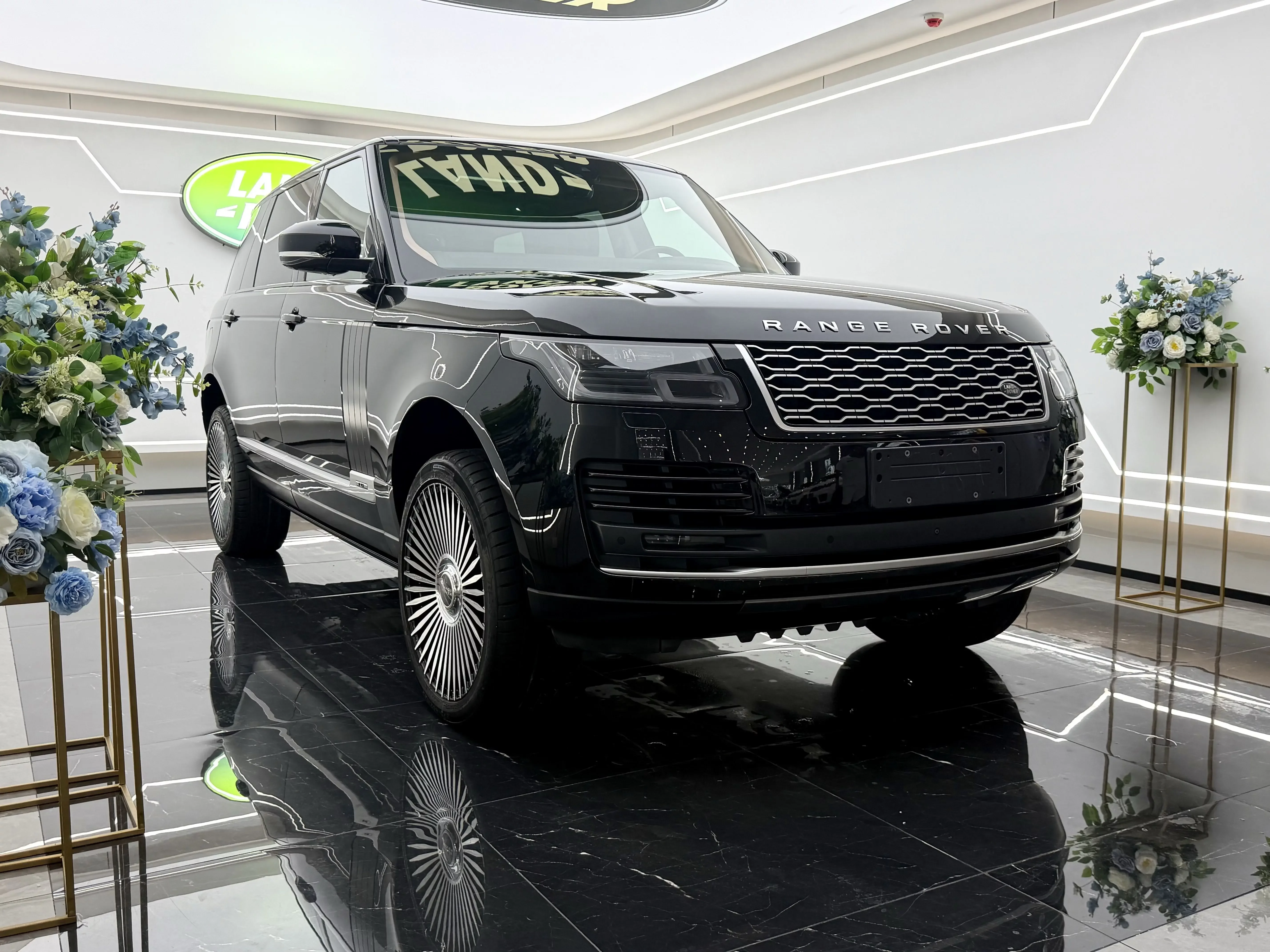 Land Rover range rover