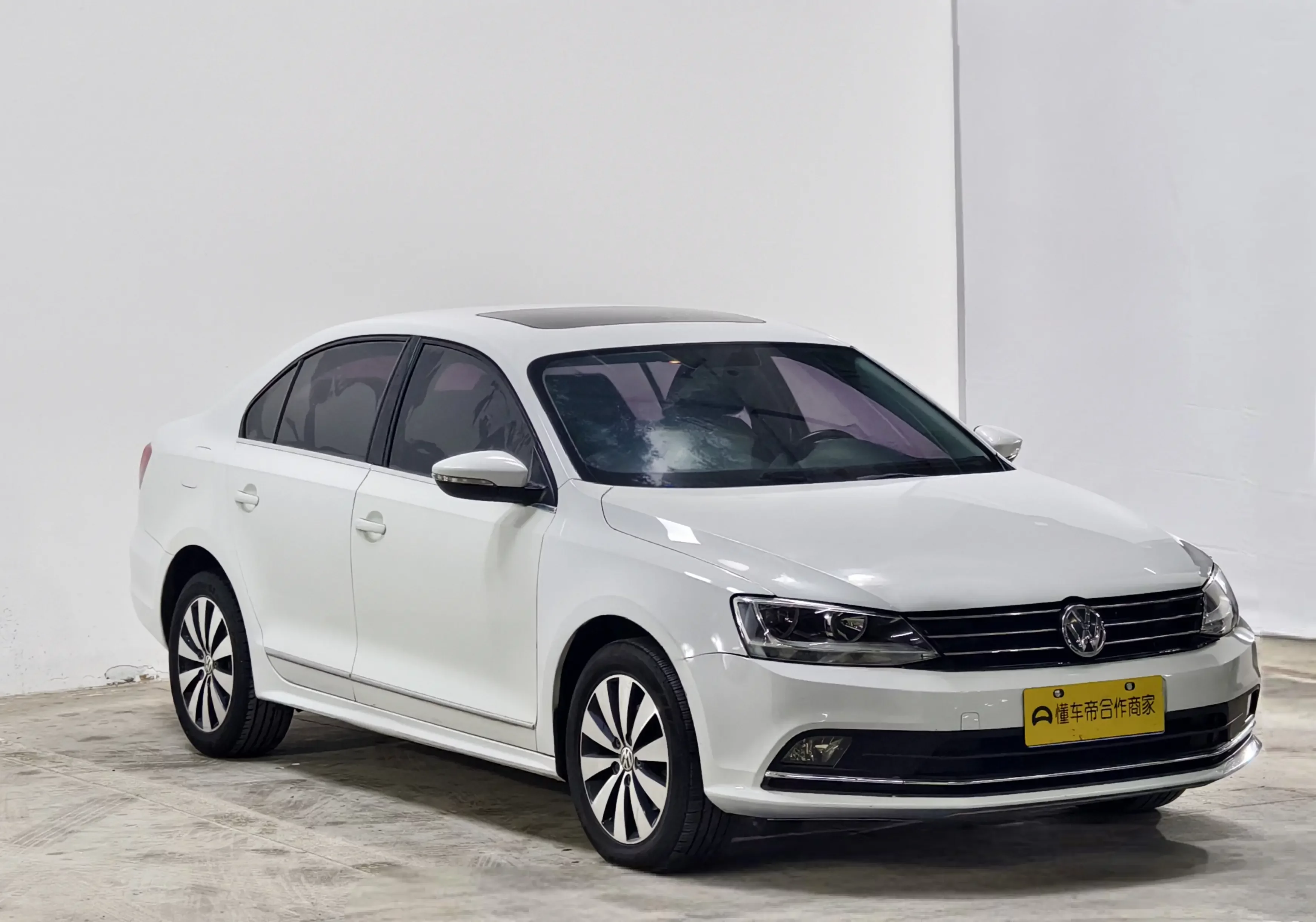 Volkswagen Sagitar