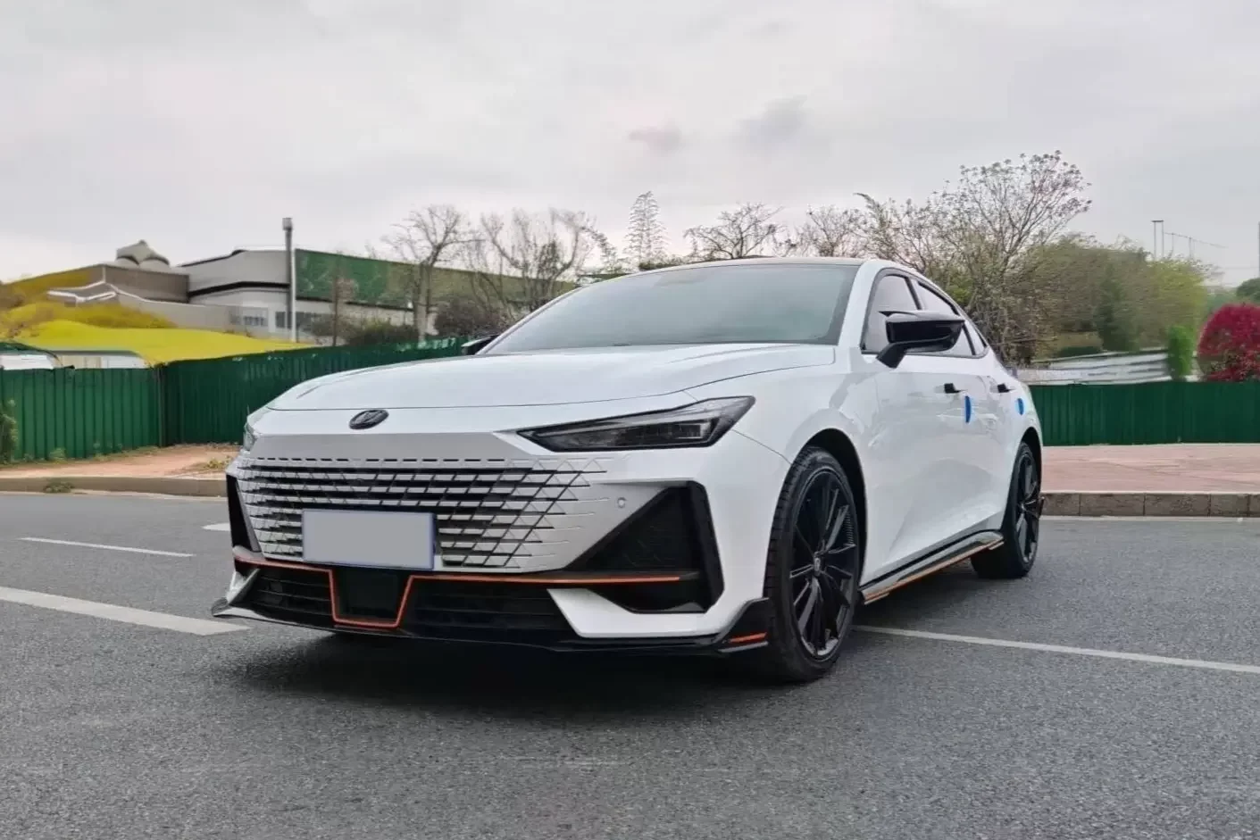Changan UNI-V