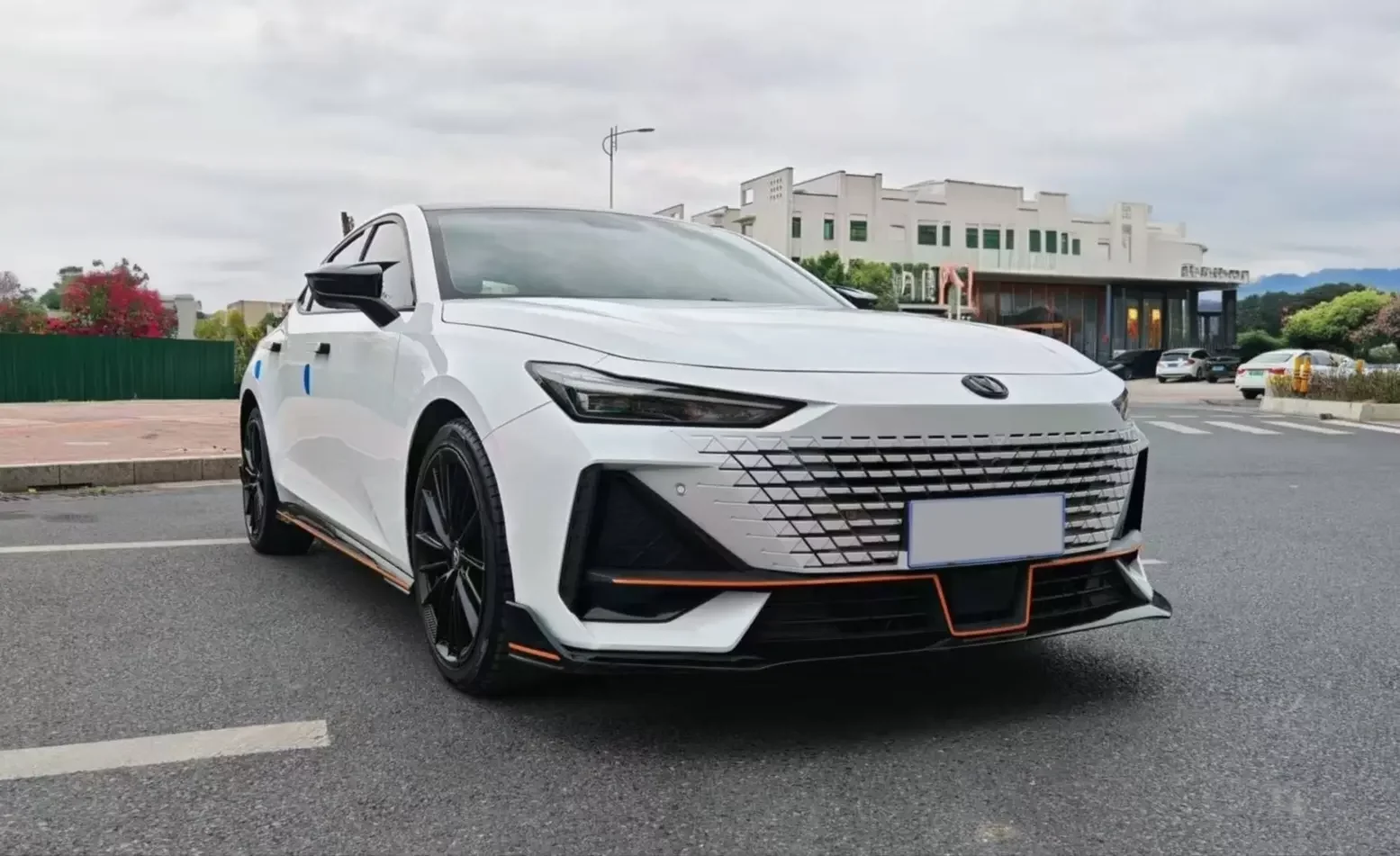 Changan UNI-V