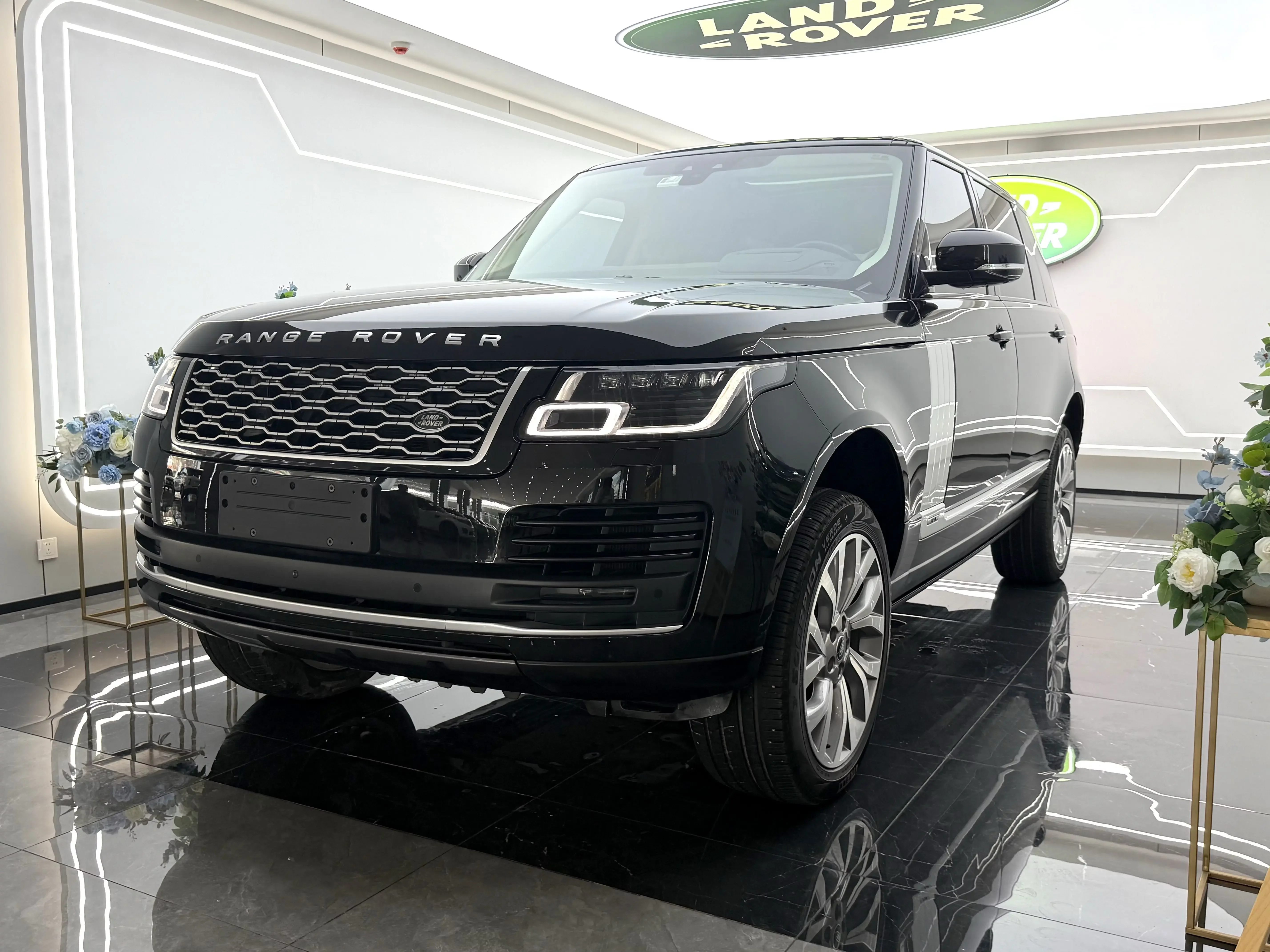 Land Rover range rover