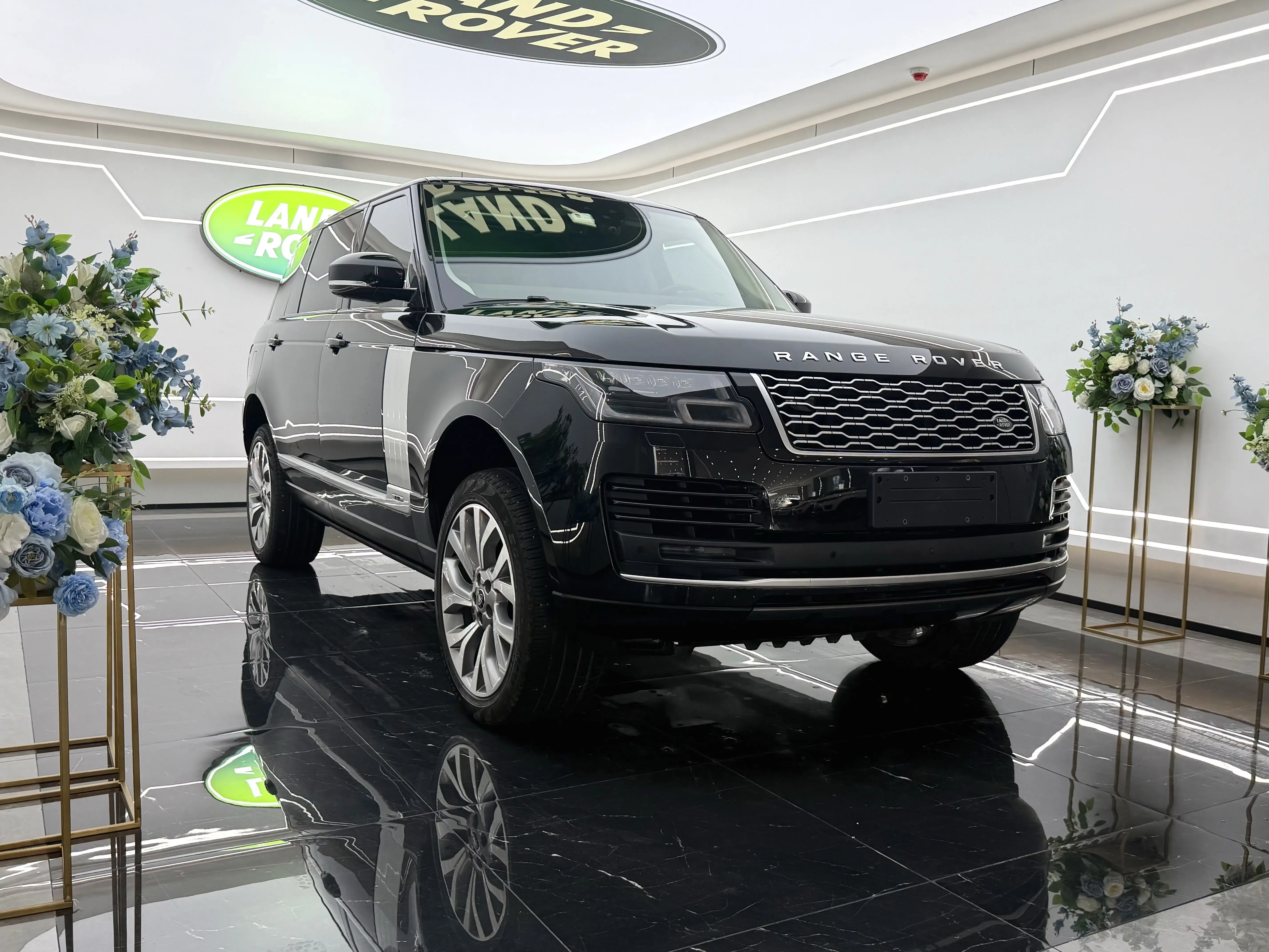 Land Rover range rover