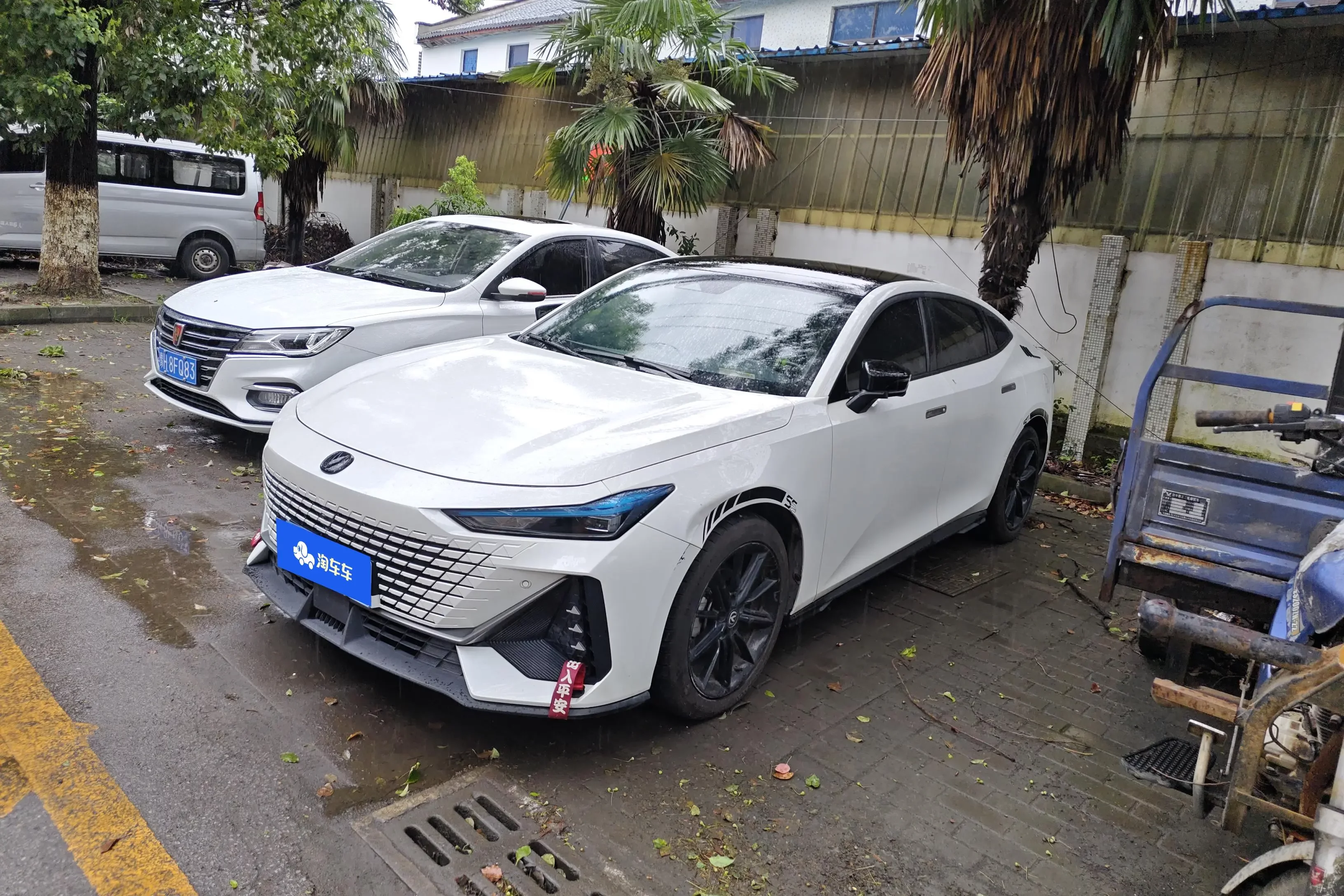Changan UNI-V