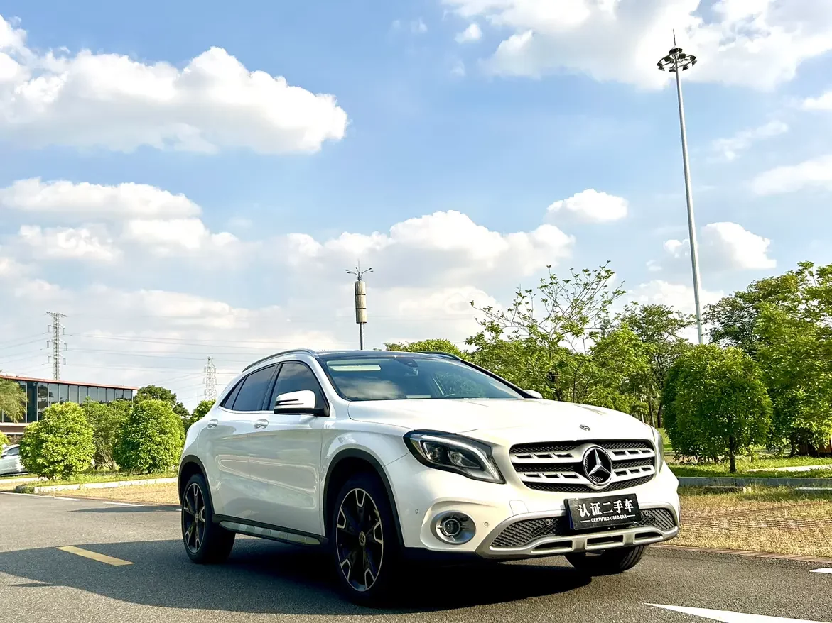Mercedes-Benz GLA