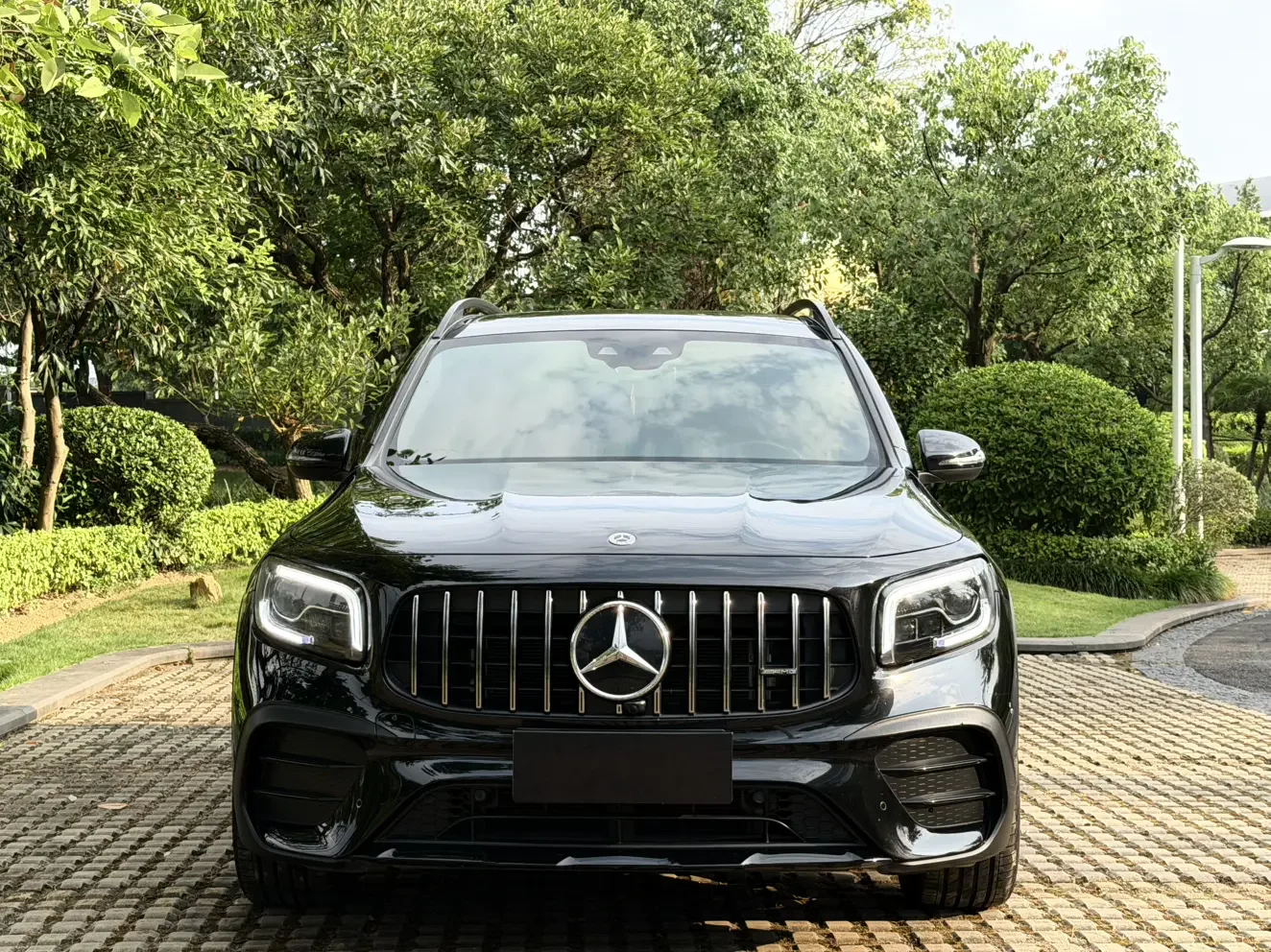 Mercedes-Benz GLB AMG