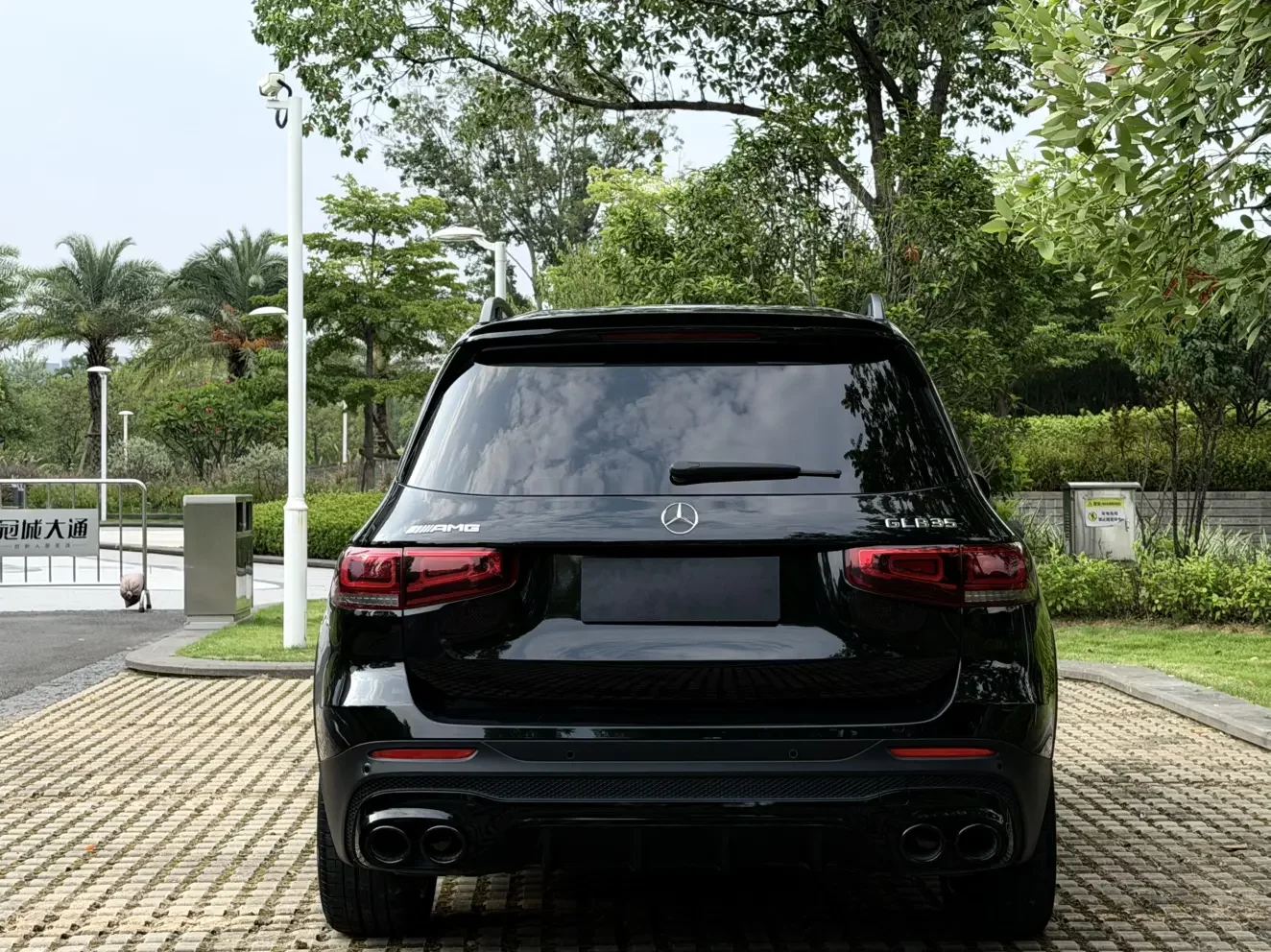 Mercedes-Benz GLB AMG