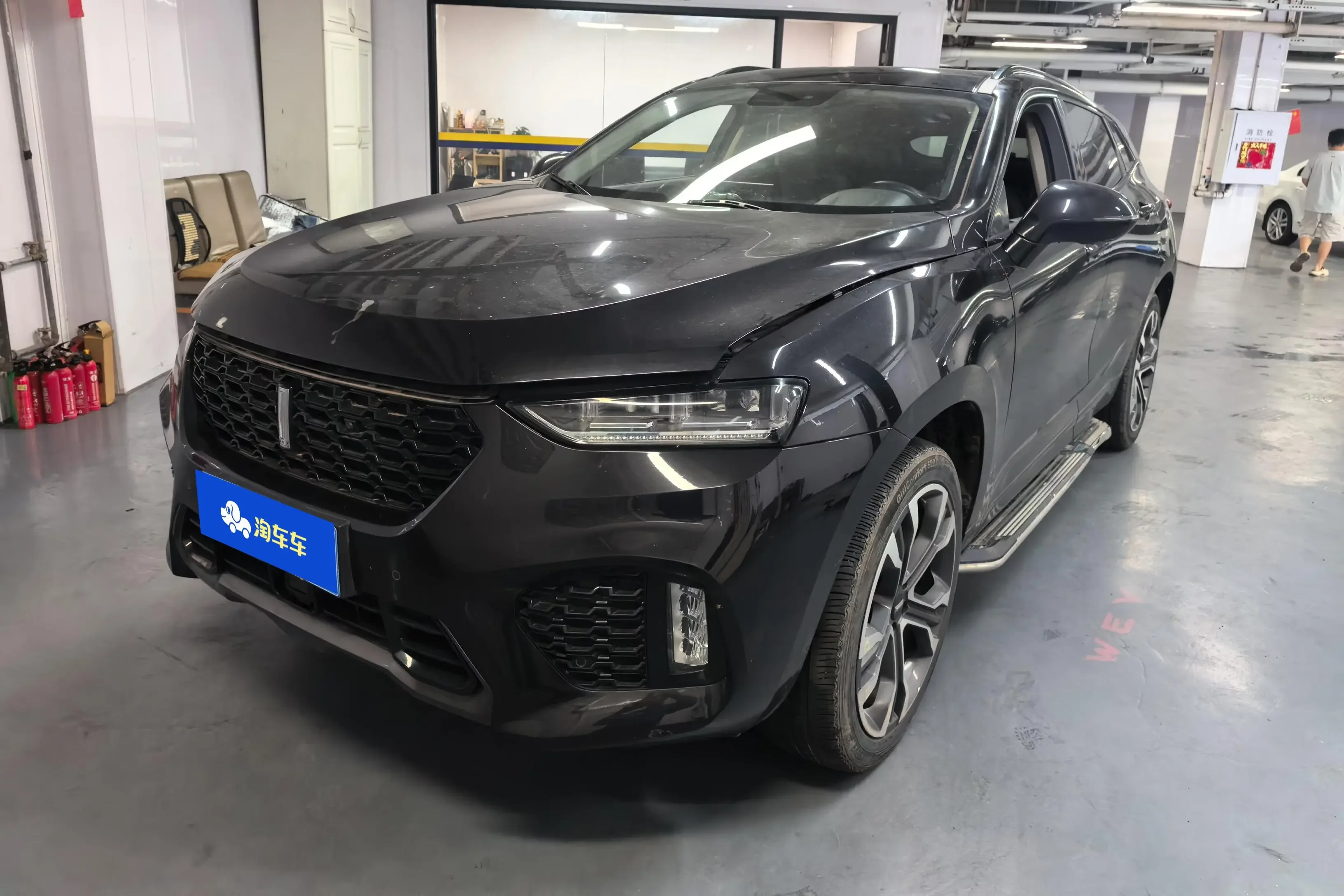 Wey Wei brand VV7
