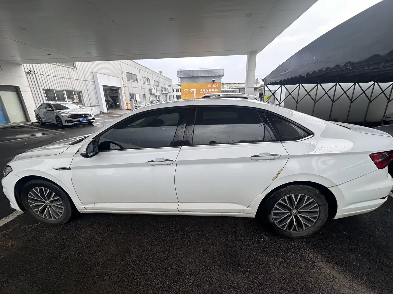 Volkswagen Sagitar