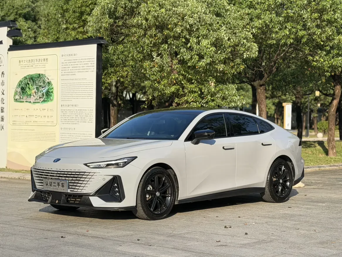 Changan UNI-V