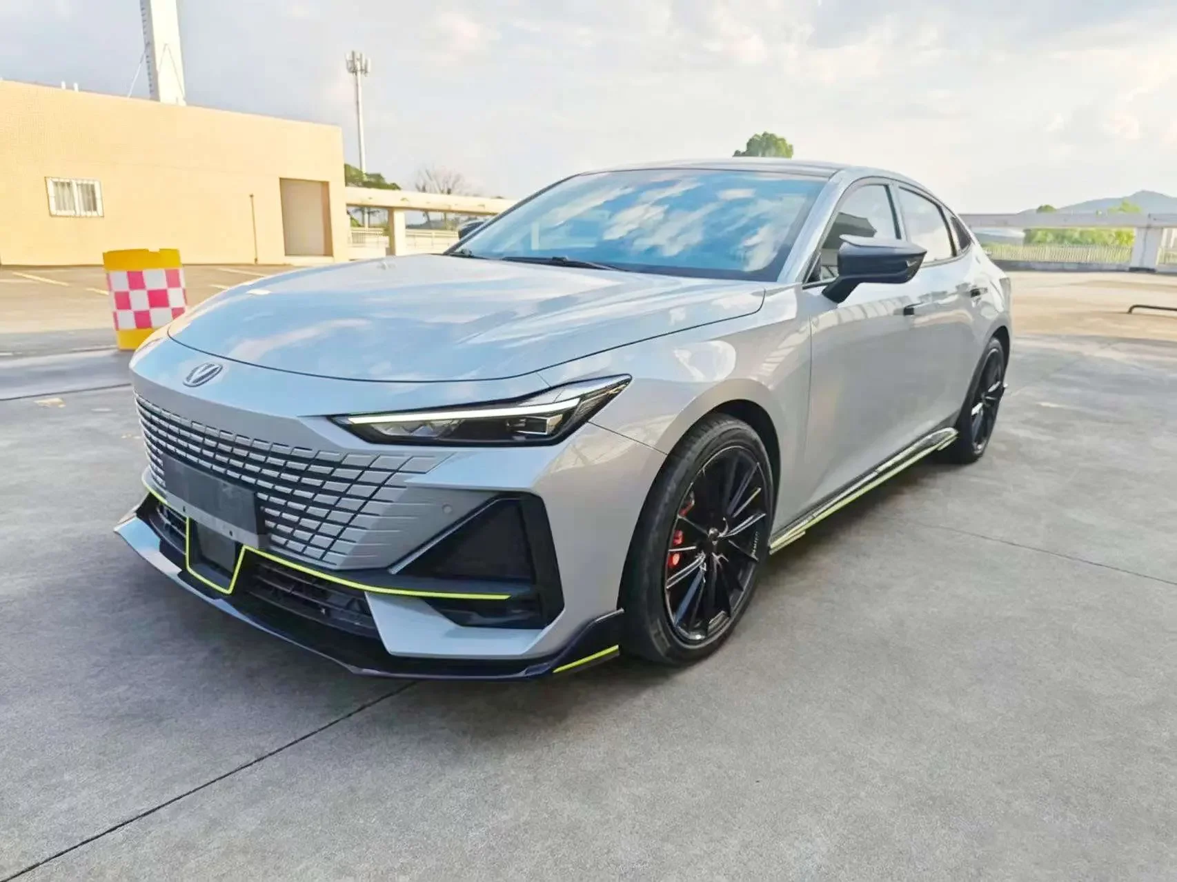 Changan UNI-V