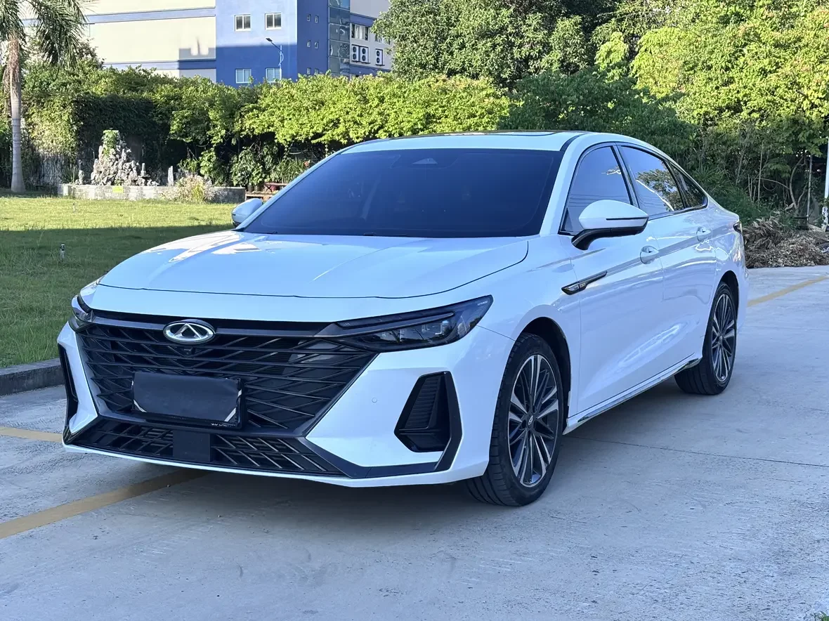 Chery Arrizo 8