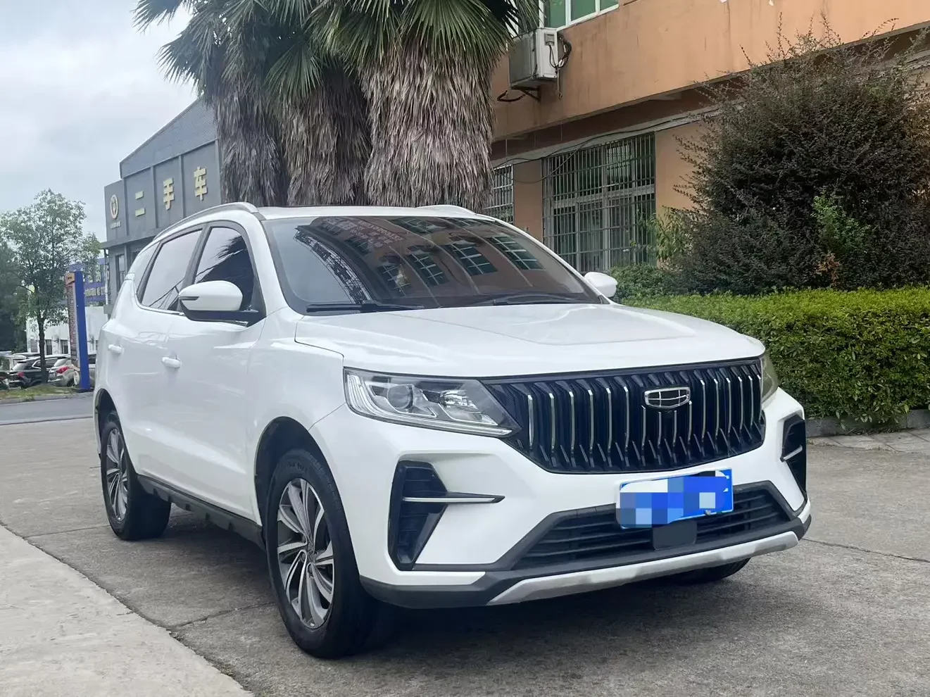 Geely Vision X6