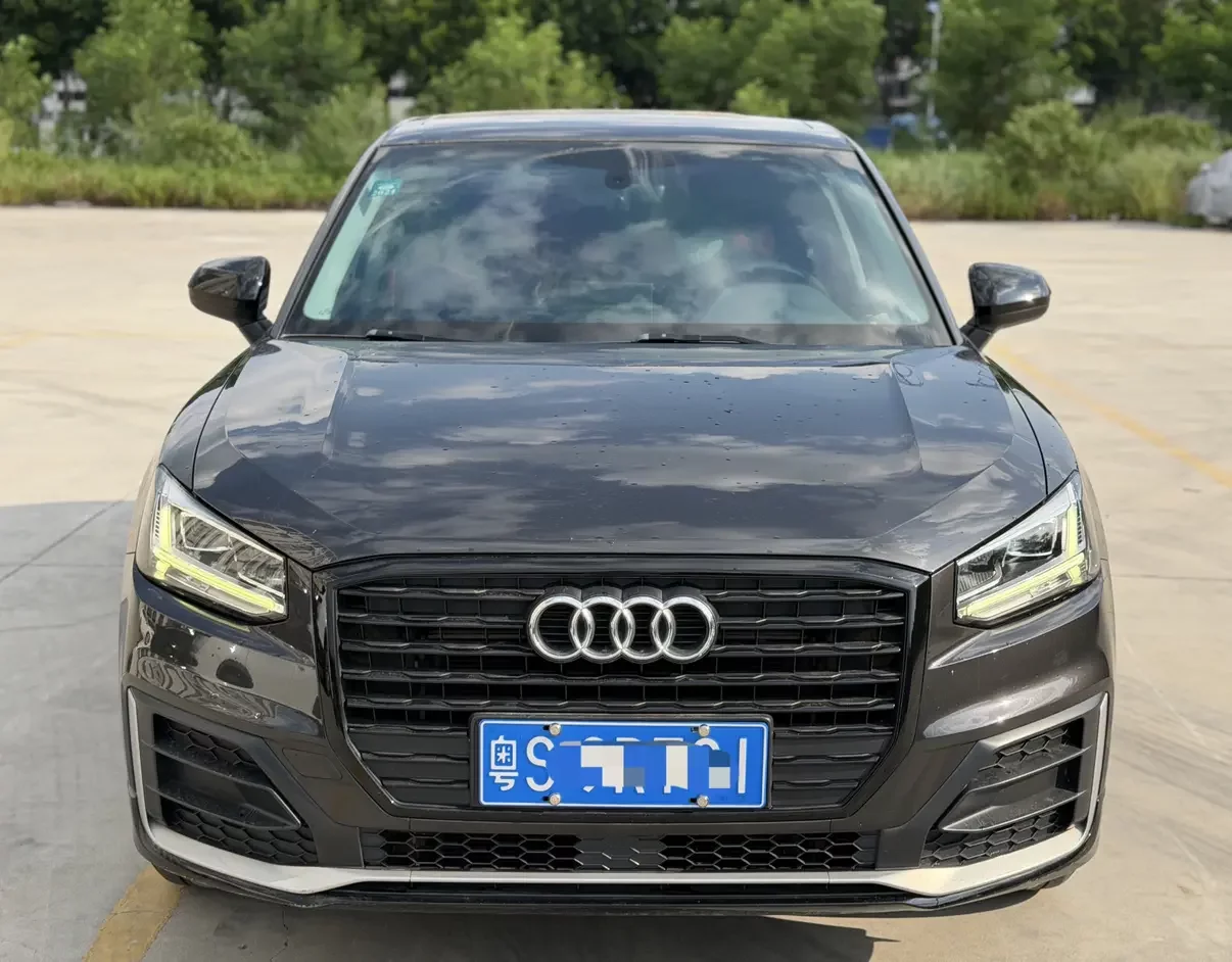 Audi Q2L